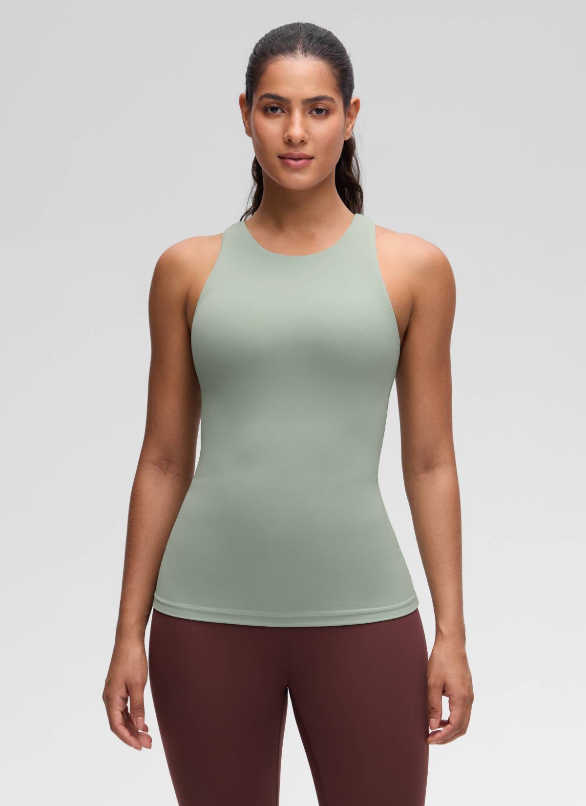 CRZ YOGA Damen Butterluxe Hüftlanges Racerback Gepolstert Tank Top Grüner Palmenhof