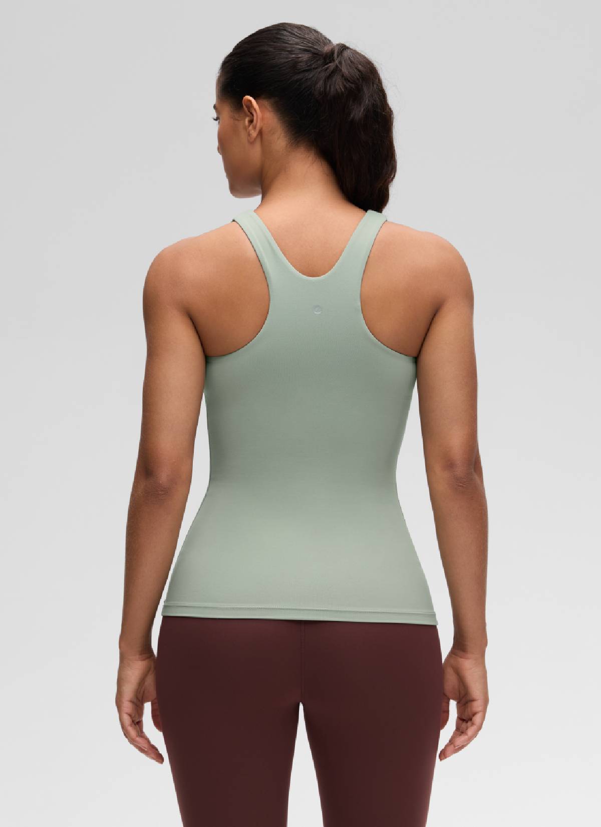 CRZ YOGA Damen Butterluxe Hüftlanges Racerback Gepolstert Tank Top Grüner Palmenhof