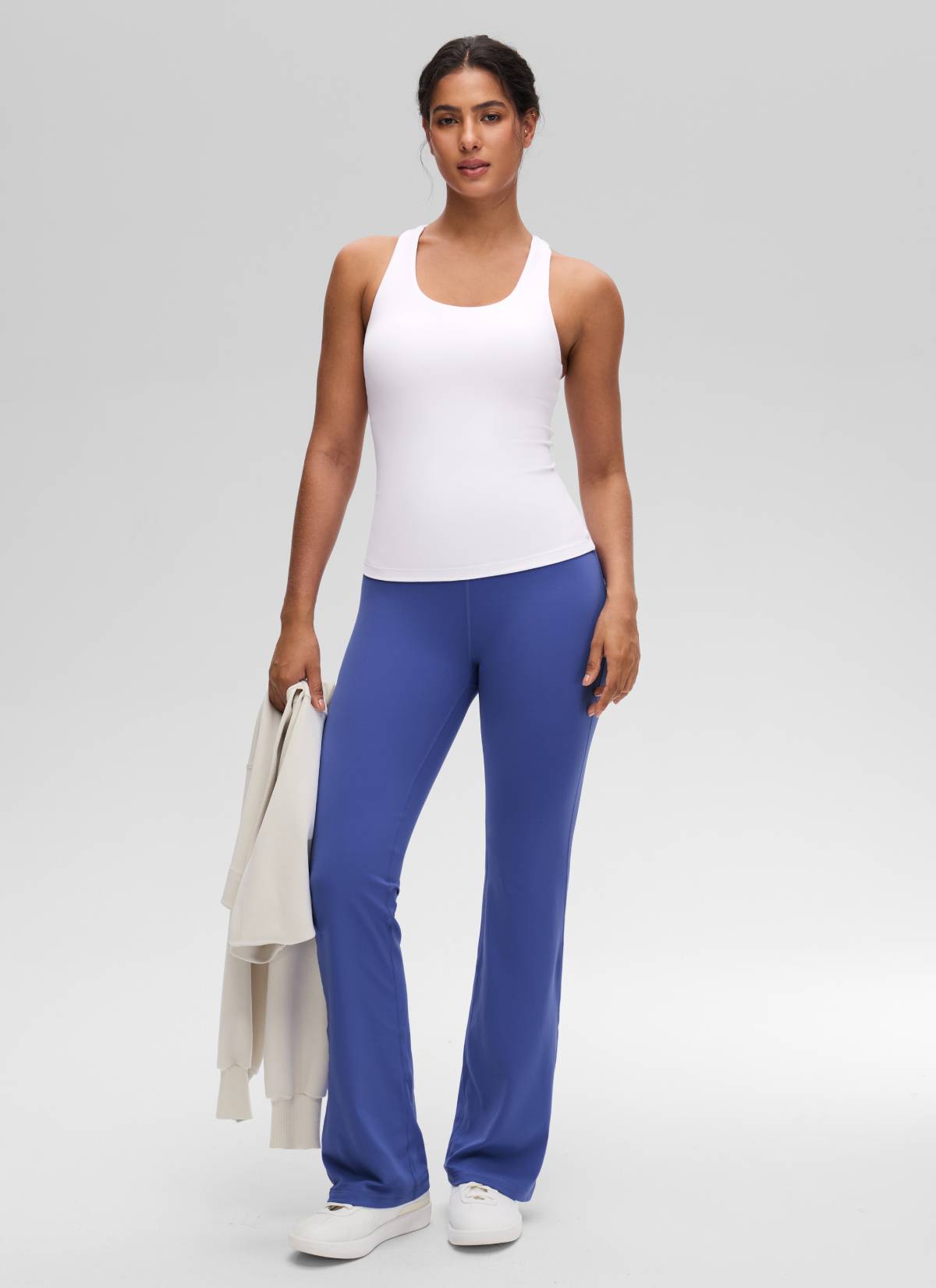 CRZ YOGA Damen Butterluxe Racerback TankTops mit Integriertem BH Weiss
