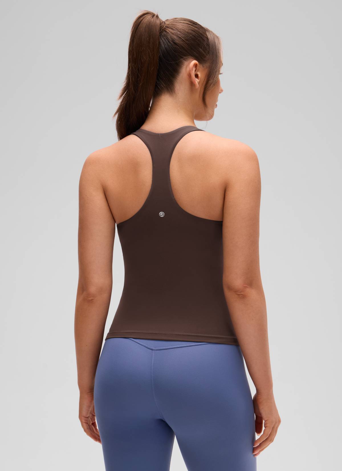 CRZ YOGA Damen Butterluxe Racerback TankTops mit Integriertem BH Heißes Fudge-Brown