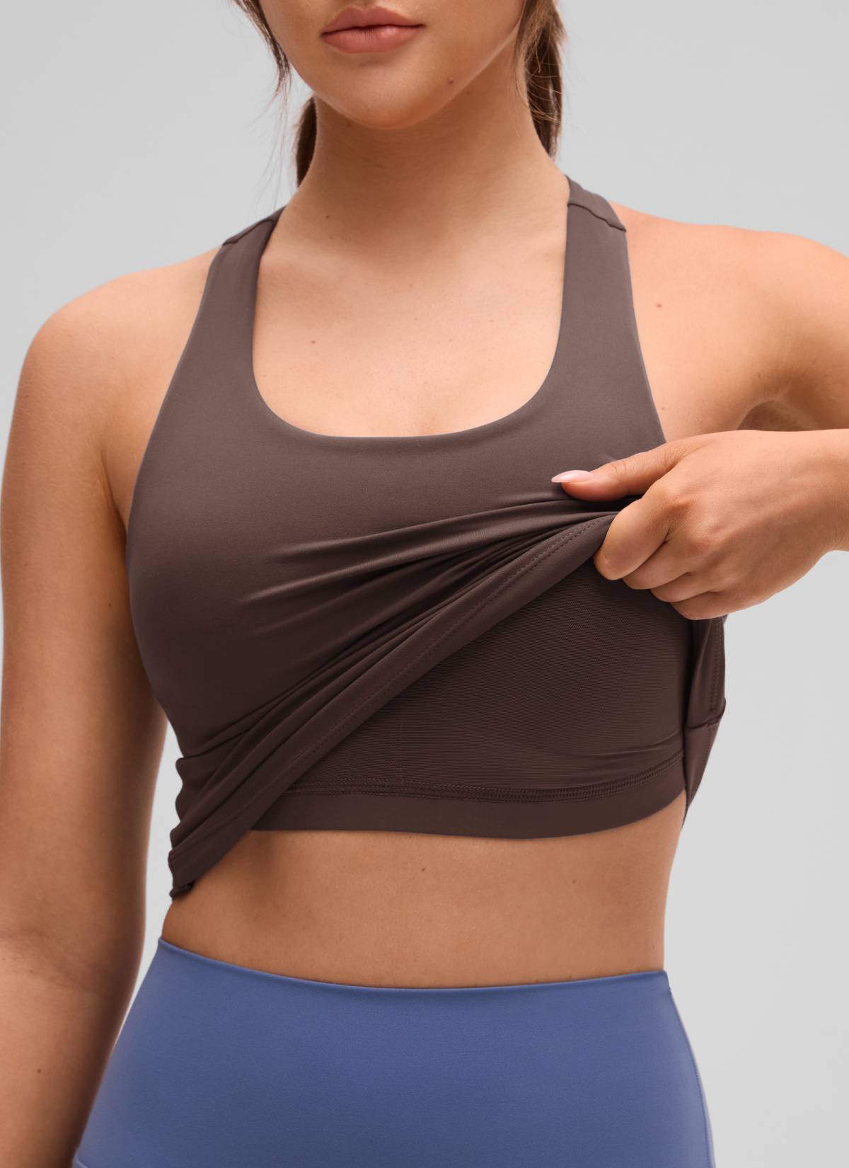 CRZ YOGA Damen Butterluxe Racerback TankTops mit Integriertem BH Heißes Fudge-Brown