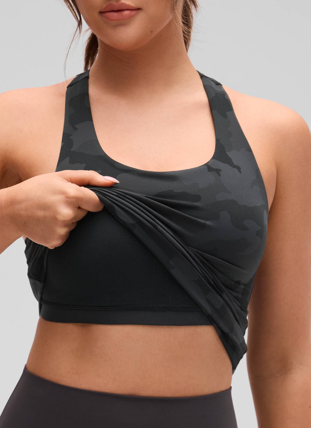 CRZ YOGA Damen Butterluxe Racerback TankTops mit Integriertem BH Dunkelgraue Tarnung 2