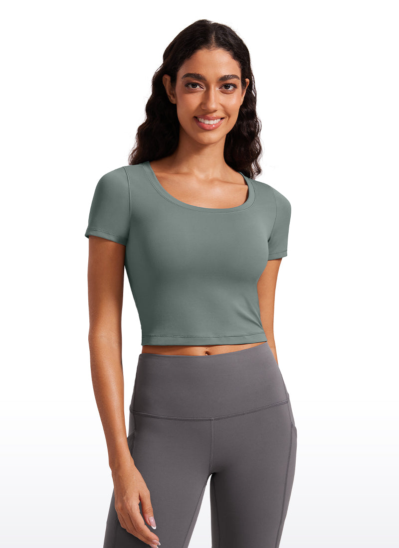 CRZ YOGA Damen Butterluxe Scoop-Neck Crop Slim Fit Kurzarm Shirts Grauer Salbei