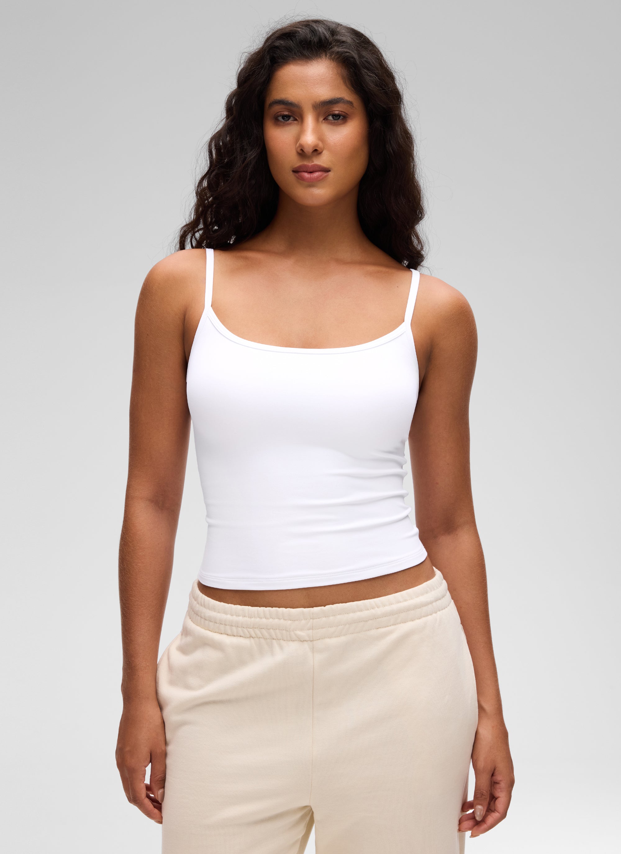CRZ YOGA Damen Butterluxe Doppelt Gefüttert Camisole Tops Weiss