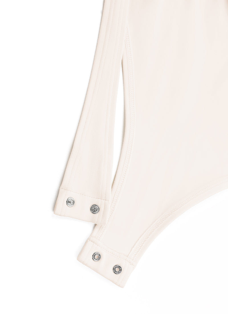 CRZ YOGA Damen Butterluxe Square neck Langarm Bodysuit Weiße Aprikose