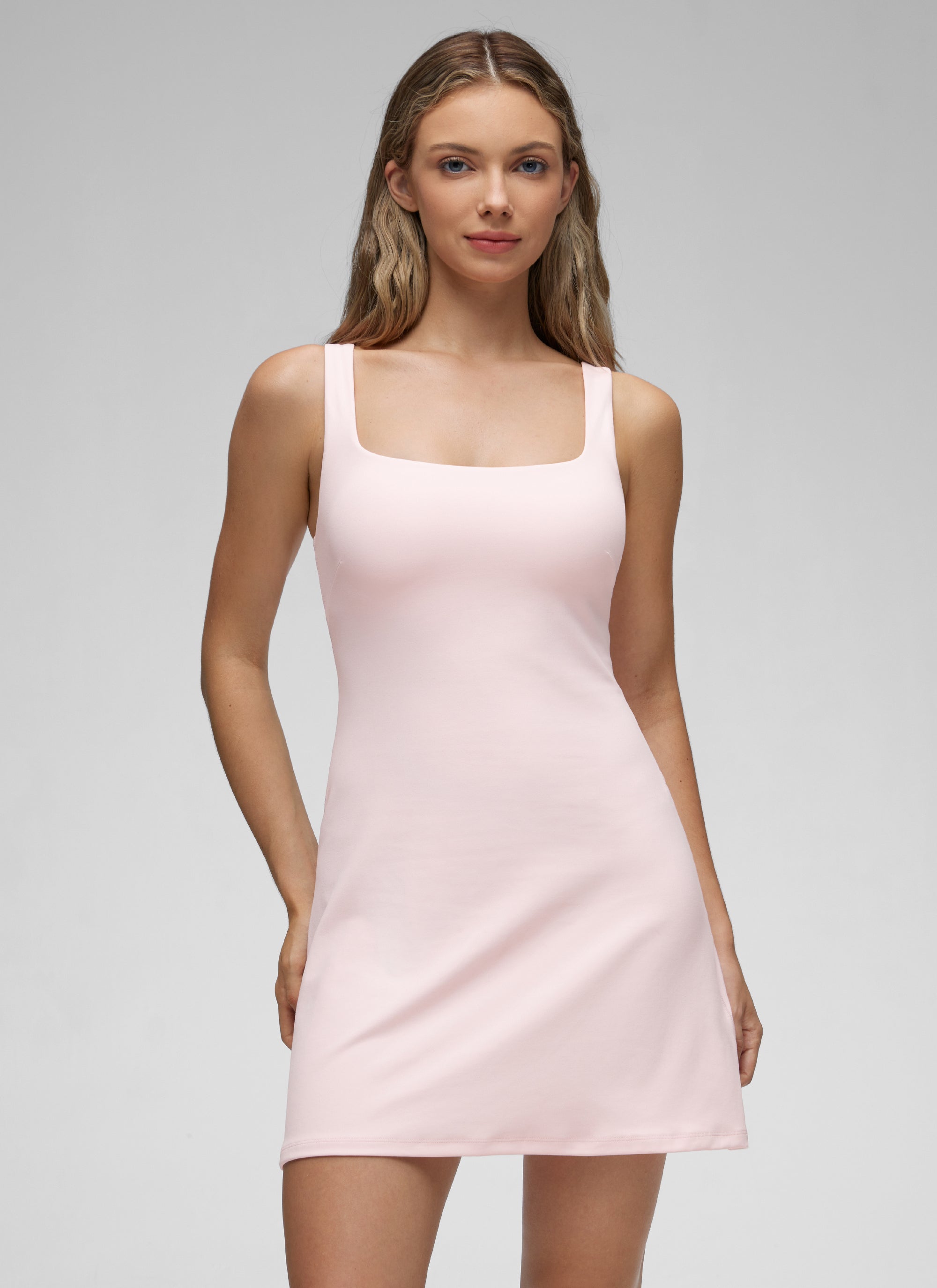 CRZ YOGA Damen Butterluxe Quadratischer Hals A-Linie Minikleid mit BH Erdbeerrosa