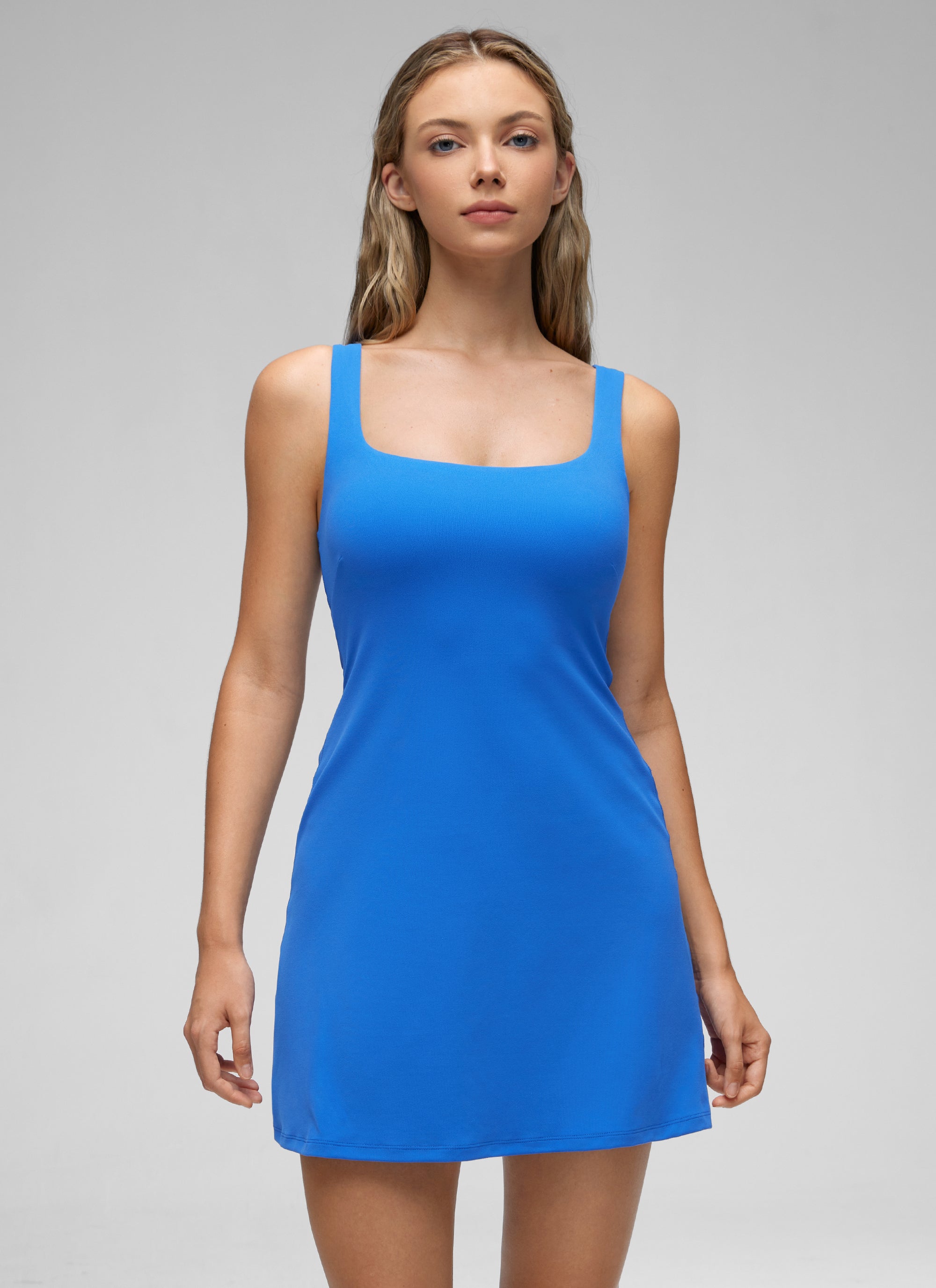 CRZ YOGA Damen Butterluxe Quadratischer Hals A-Linie Minikleid mit BH Funkelndes Blau