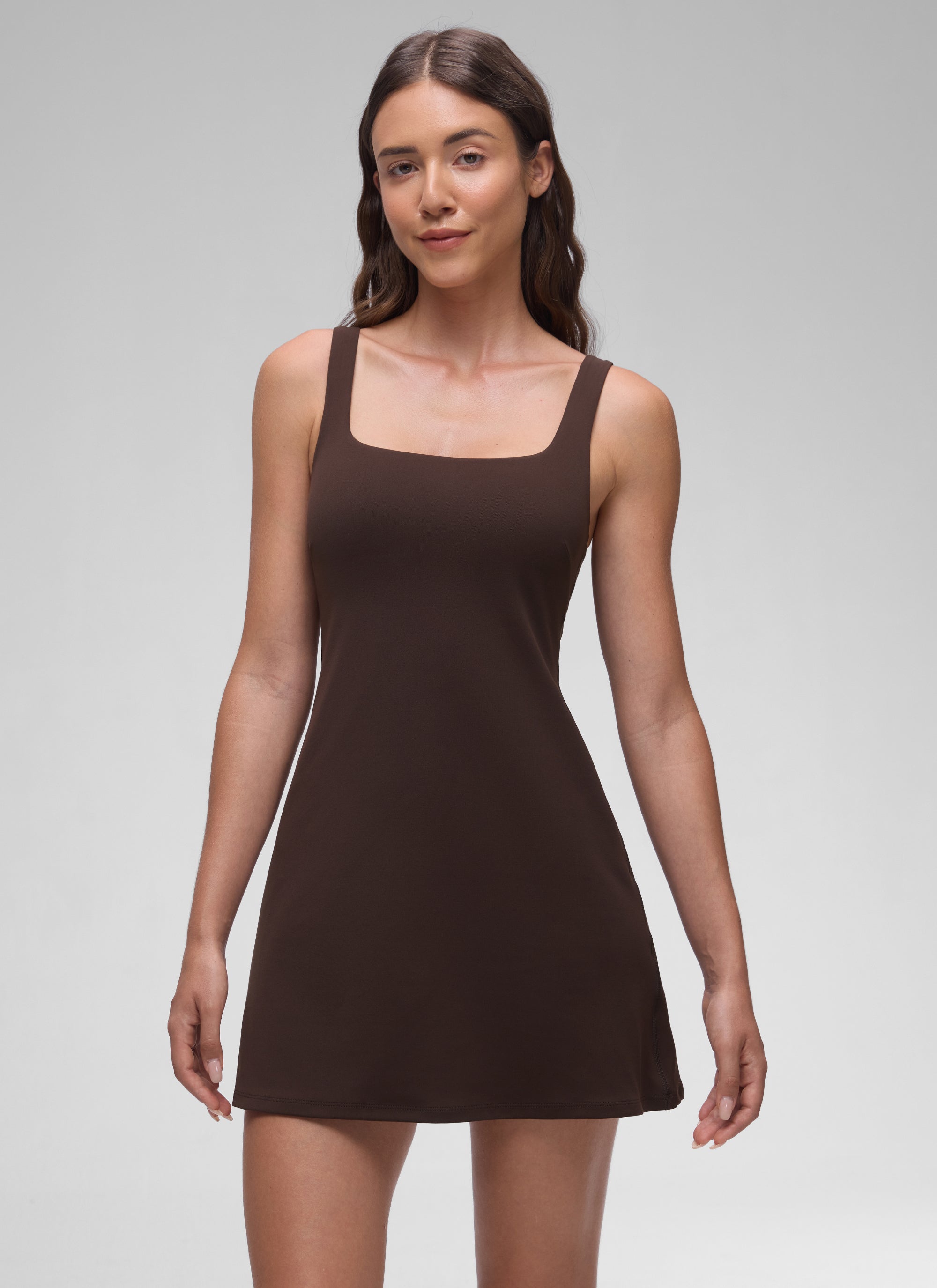 CRZ YOGA Damen Butterluxe Quadratischer Hals A-Linie Minikleid mit BH Heißes Fudge-Brown