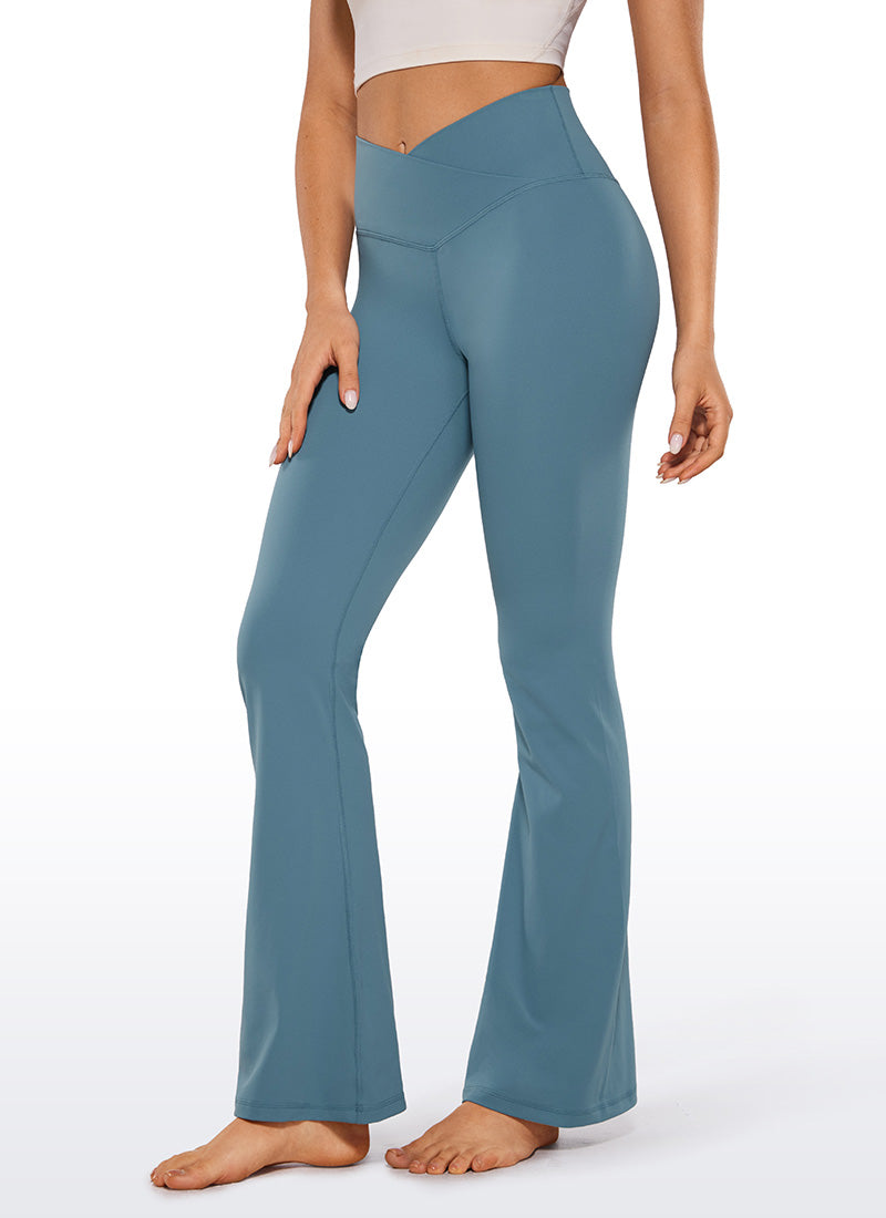 CRZ YOGA Damen Butterluxe Bootcut Yoga Leggings Crossover - 79cm Blaue Asche