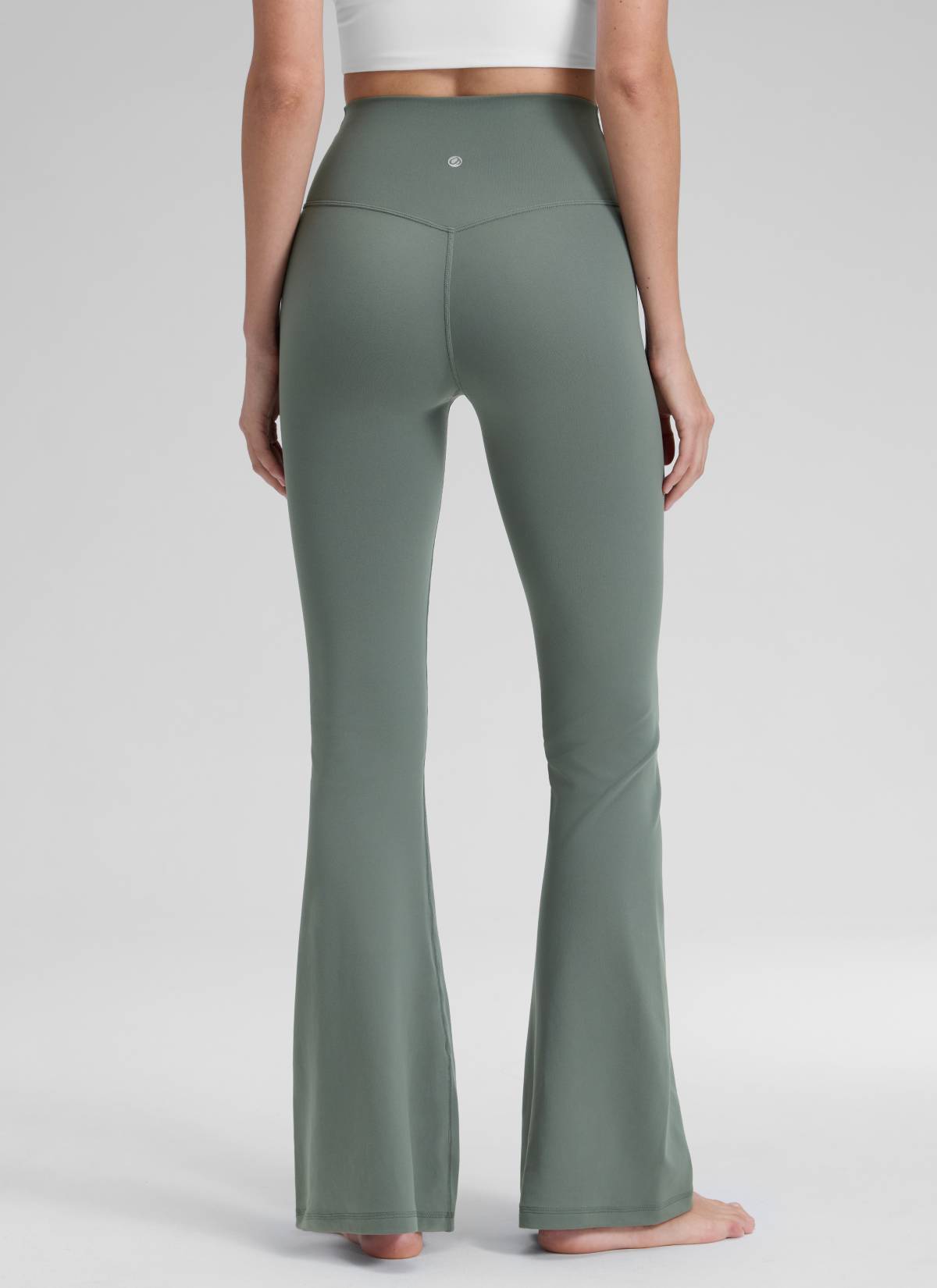 CRZ YOGA Damen Butterluxe Bootcut Yoga Leggings Crossover - 79cm Grauer Salbei