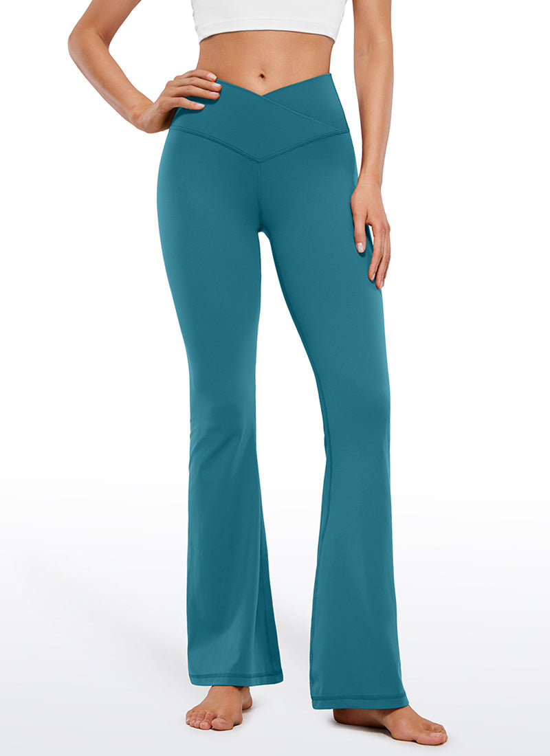 CRZ YOGA Damen Butterluxe Bootcut Yoga Leggings Crossover - 79cm Borealis-Grün