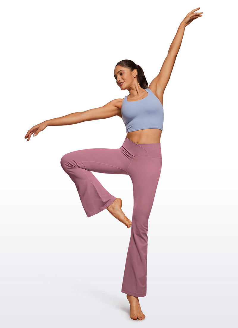 CRZ YOGA Damen Butterluxe Bootcut Yoga Leggings Crossover - 79cm Samtstaub
