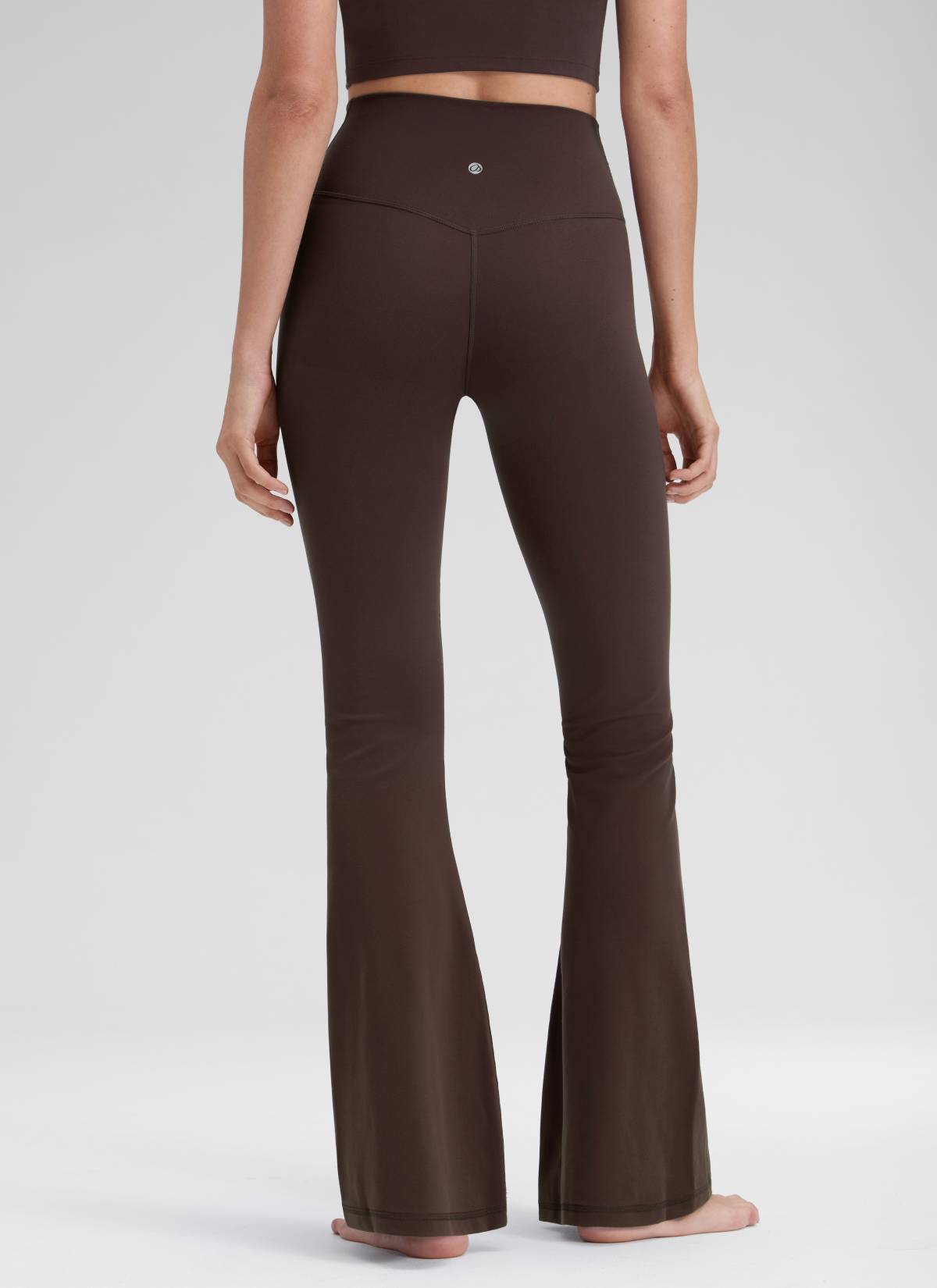CRZ YOGA Damen Butterluxe Bootcut Yoga Leggings Crossover - 79cm Heißes Fudge-Brown