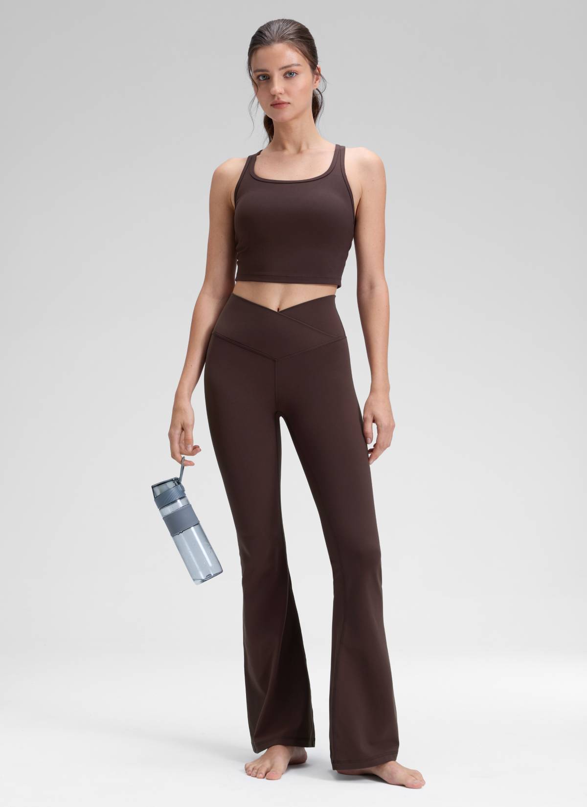 CRZ YOGA Damen Butterluxe Bootcut Yoga Leggings Crossover - 79cm Heißes Fudge-Brown