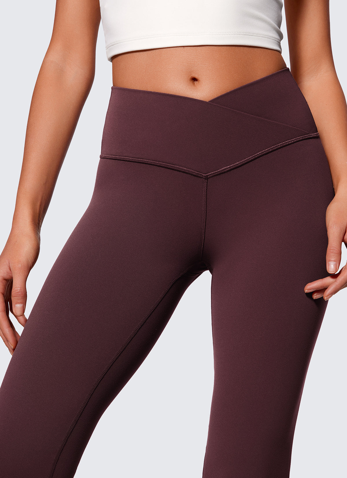 CRZ YOGA Damen Butterluxe Bootcut Yoga Leggings Crossover - 74cm Reife Pflaume