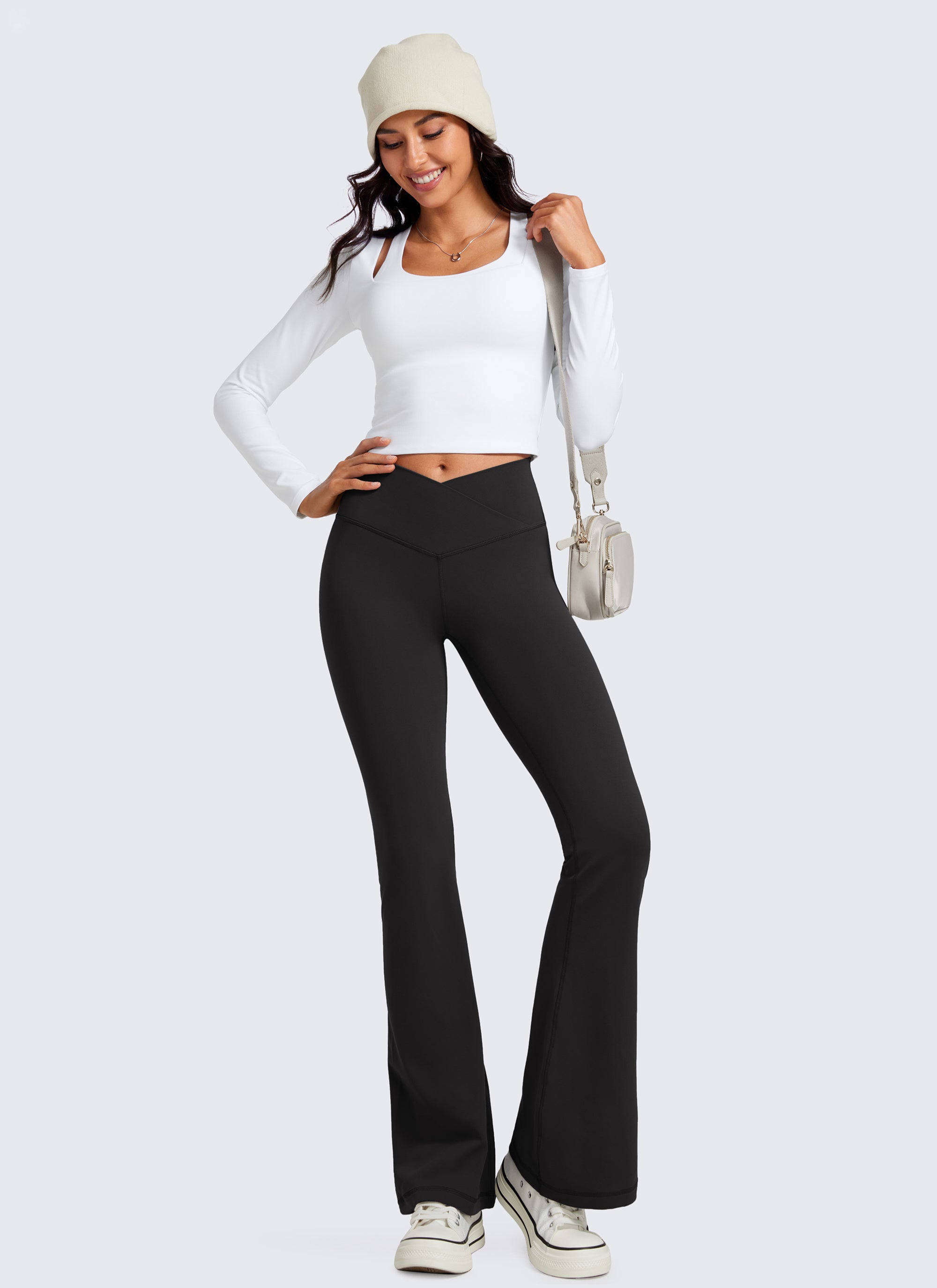 CRZ YOGA Damen Butterluxe Bootcut Yoga Leggings Crossover - 84 cm Schwarz