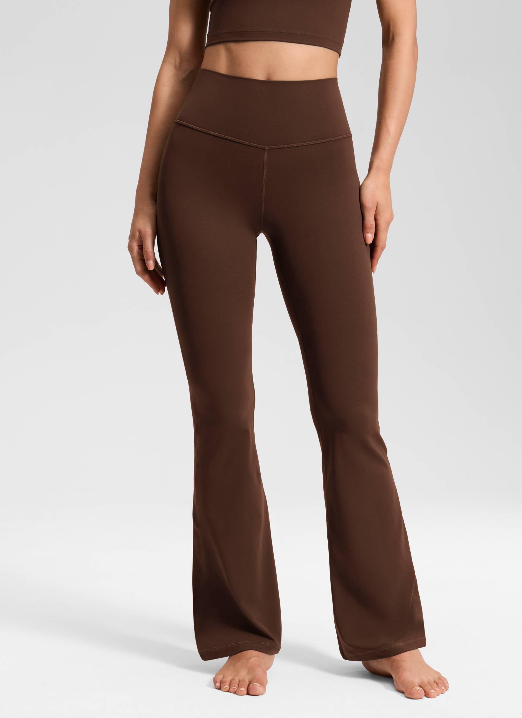 CRZ YOGA Damen Butterluxe Flared Schlaghose Yogahose Leggings - 77.5cm Lava Braun