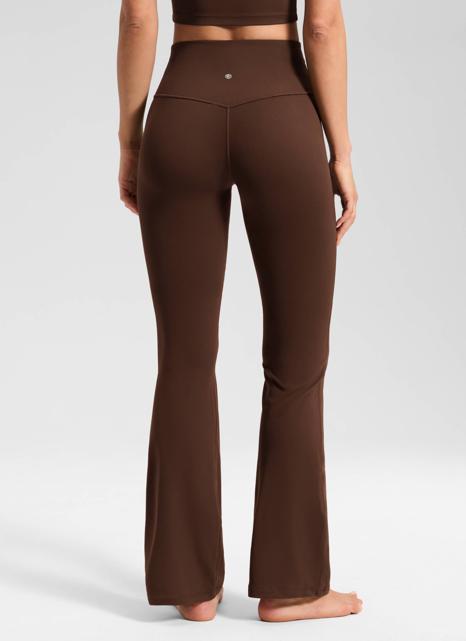 CRZ YOGA Damen Butterluxe Flared Schlaghose Yogahose Leggings - 77.5cm Lava Braun