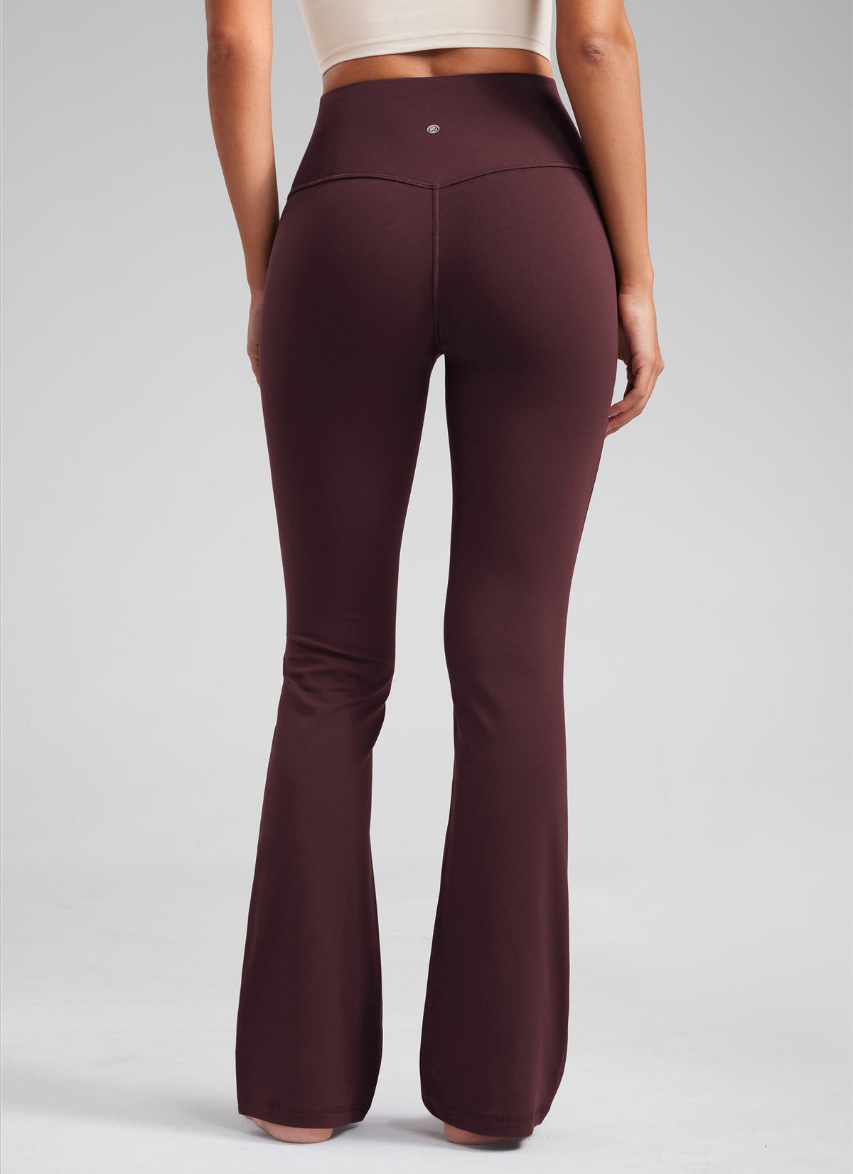 CRZ YOGA Damen Butterluxe Flared Schlaghose Yogahose Leggings - 85cm Reife Pflaume