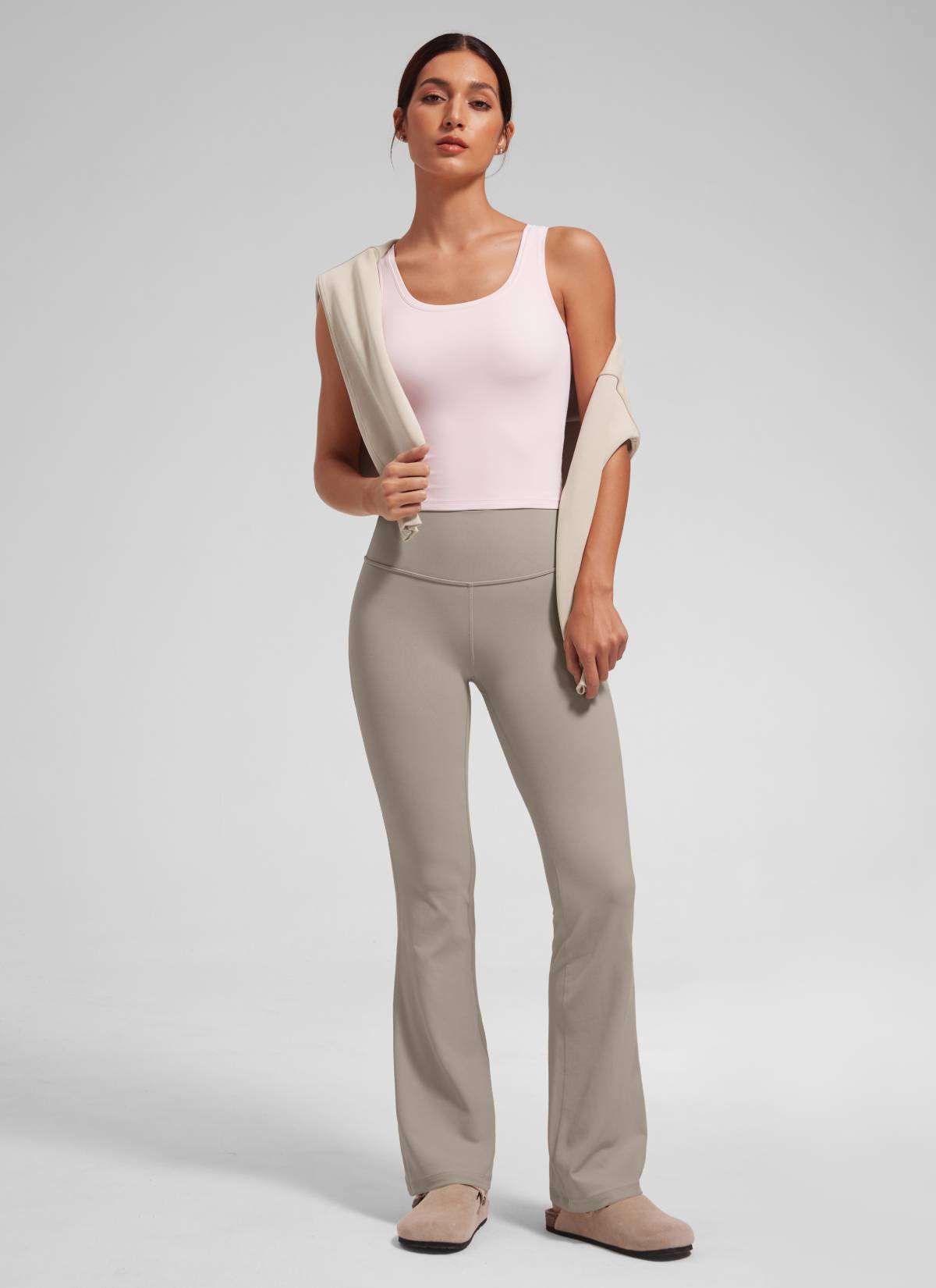 CRZ YOGA Damen Butterluxe Flared Schlaghose Yogahose Leggings - 77.5cm Warmes Aschgrau
