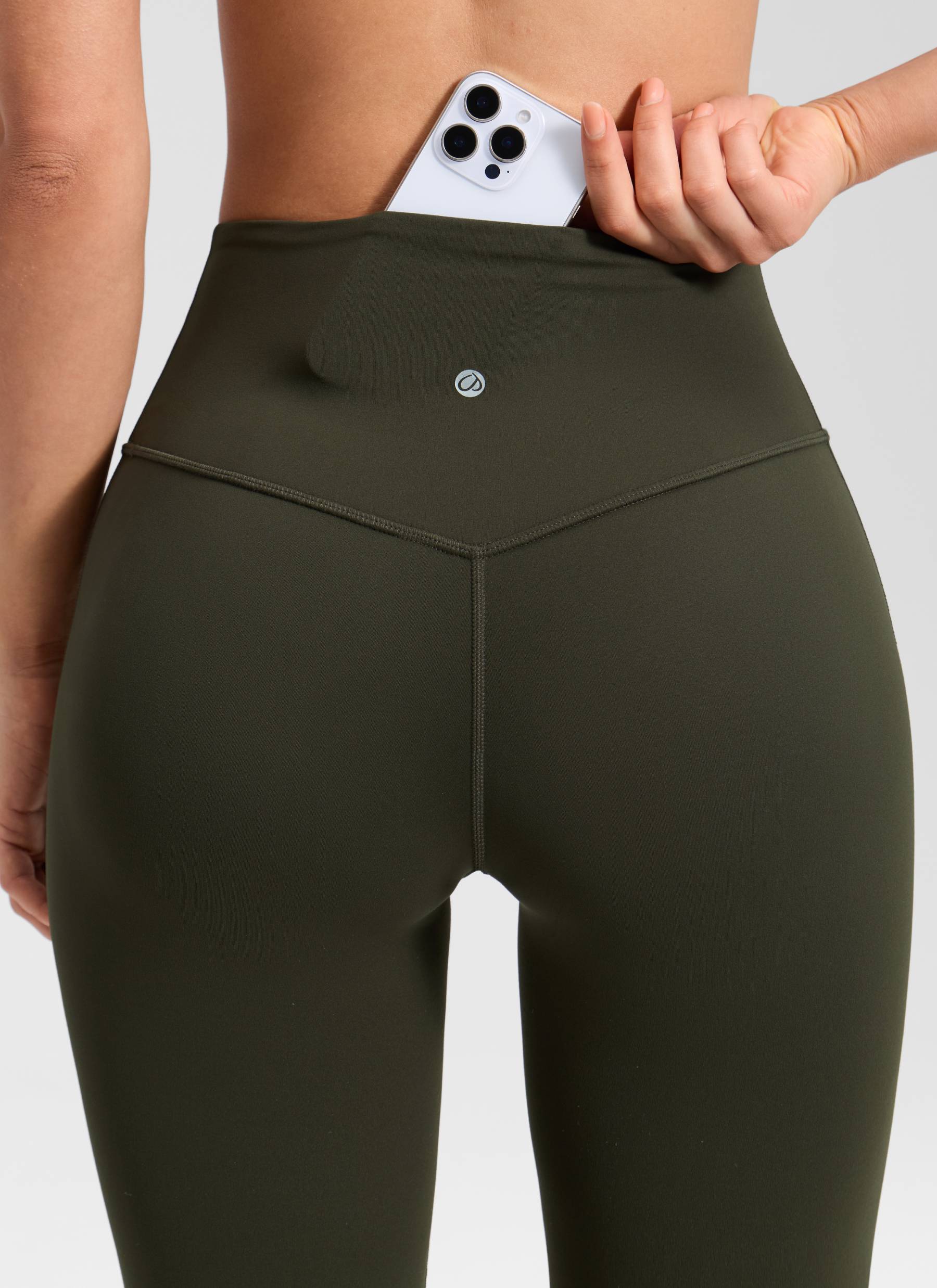 CRZ YOGA Damen Butterluxe Flared Schlaghose Yogahose Leggings - 77.5cm Olivgrün