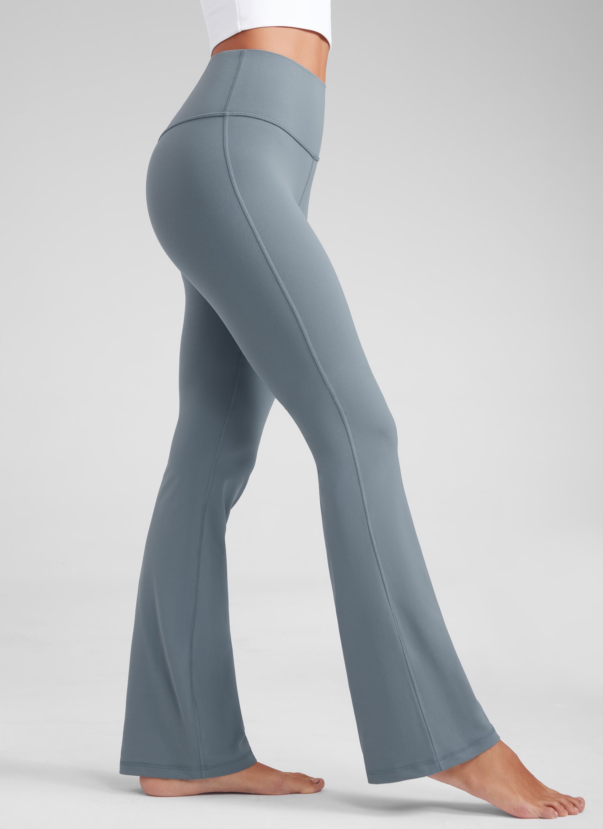 CRZ YOGA Damen Butterluxe Flared Schlaghose Yogahose Leggings - 74cm Belgisches Blau