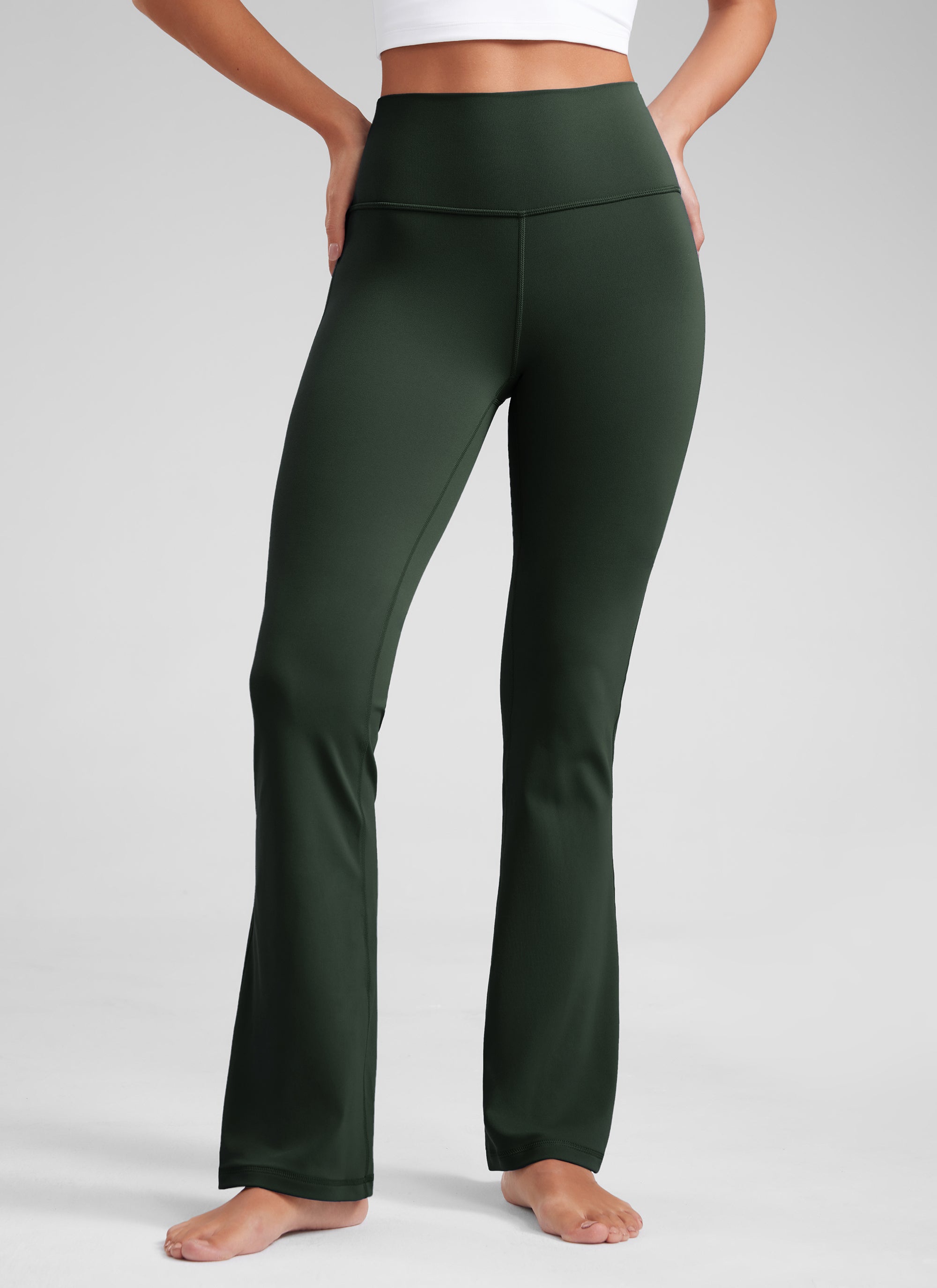 CRZ YOGA Damen Butterluxe Flared Schlaghose Yogahose Leggings - 74cm Legende Grün