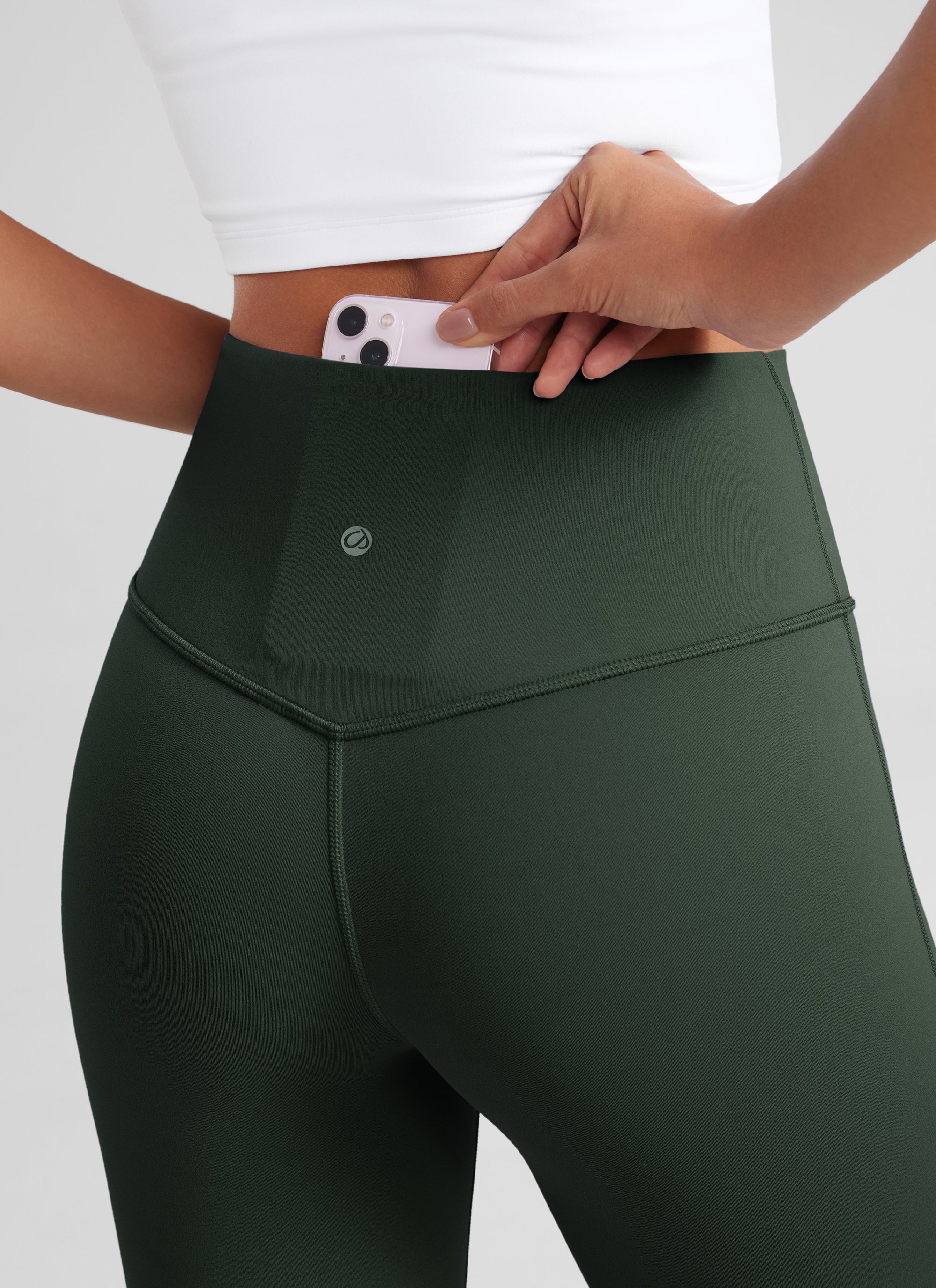 CRZ YOGA Damen Butterluxe Flared Schlaghose Yogahose Leggings - 85cm Legende Grün