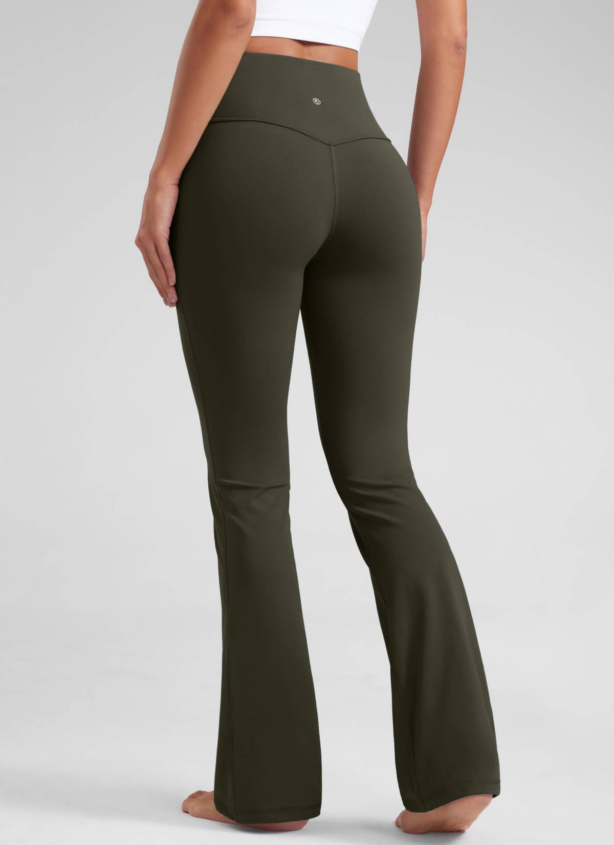 CRZ YOGA Damen Butterluxe Flared Sporthose Leggings - 81cm Olivgrün