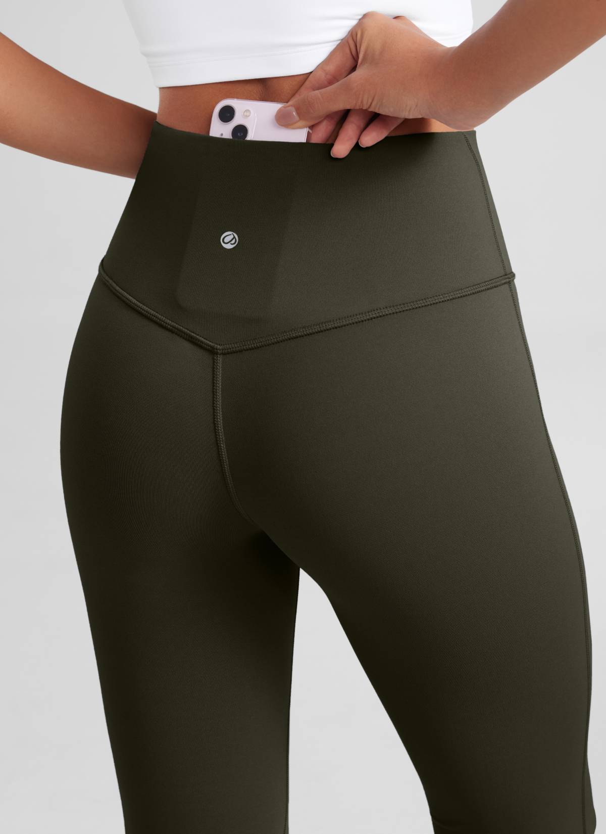 CRZ YOGA Damen Butterluxe Flared Sporthose Leggings - 81cm Olivgrün
