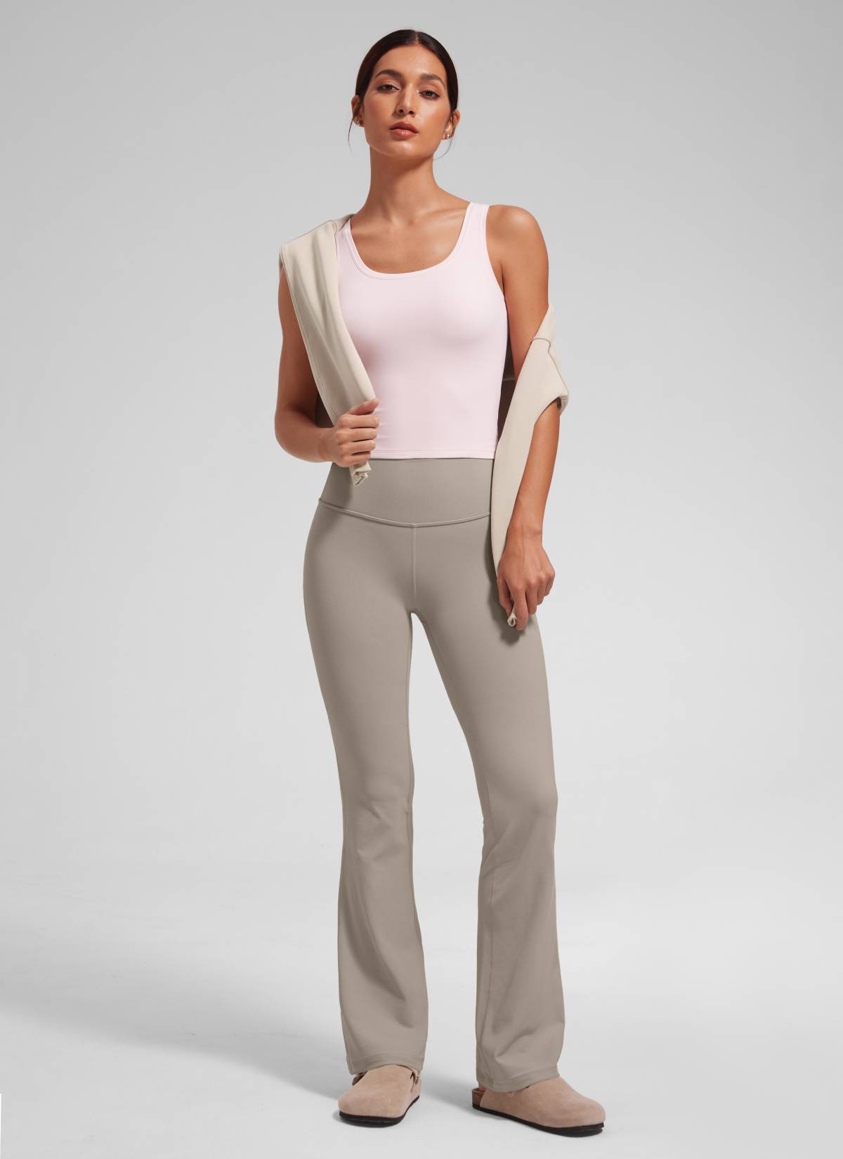 CRZ YOGA Damen Butterluxe Flared Schlaghose Yogahose Leggings - 74cm Warmes Aschgrau