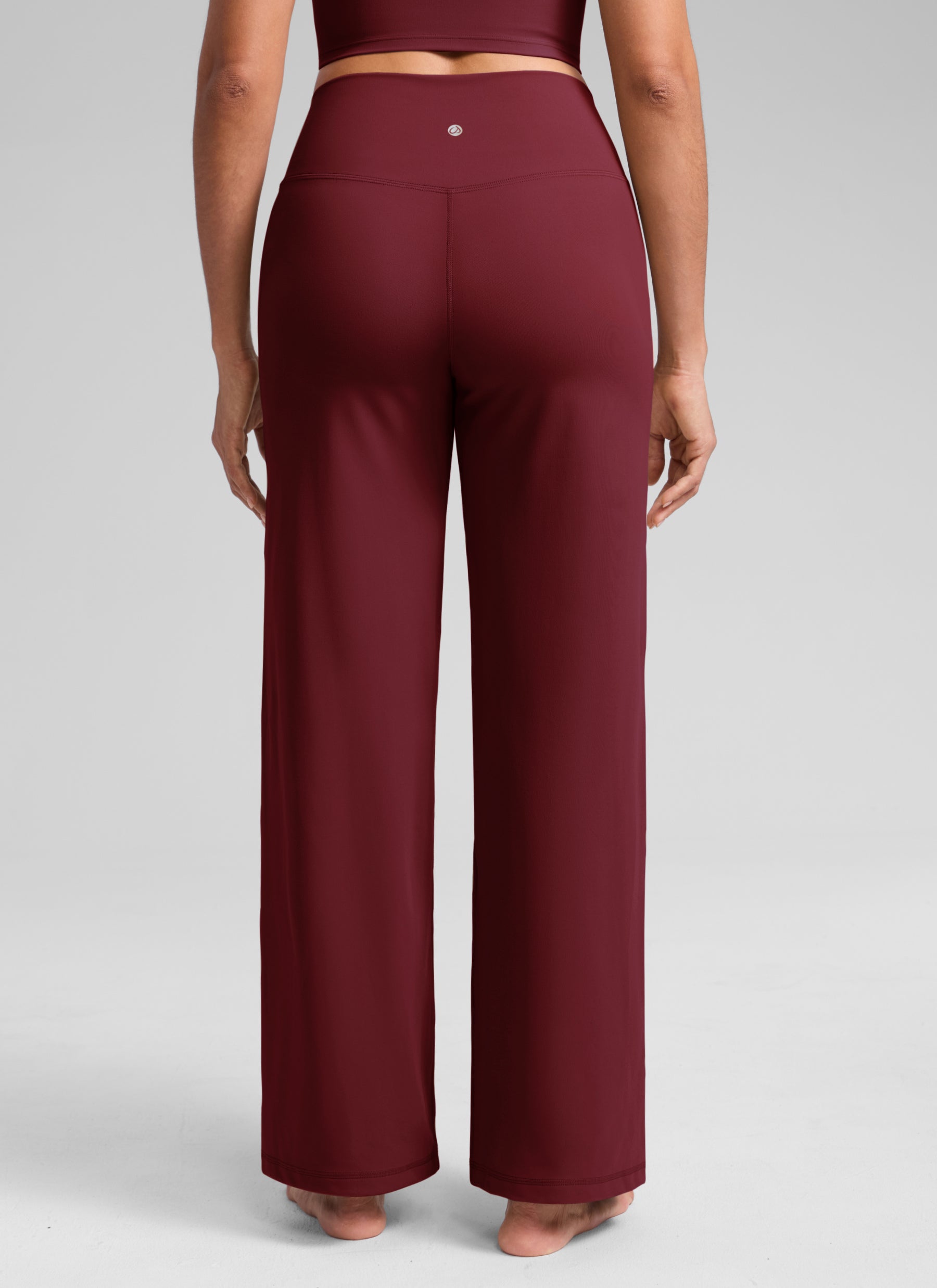 CRZ YOGA Damen Butterlift Weites Bein Hose mit Taschen - 84cm Burgund-Bucht @model_info:S2