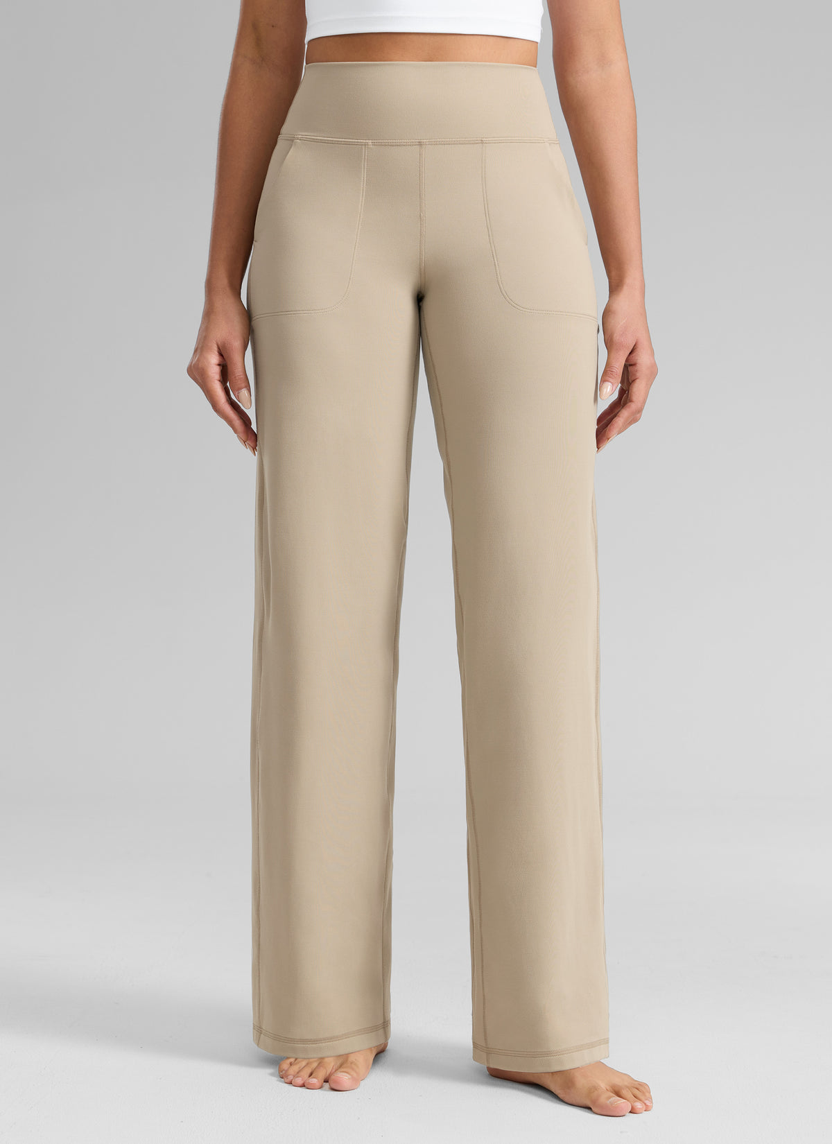 CRZ YOGA Damen Butterlift Weites Bein Hose mit Taschen - 84cm Eiche @model_info:Dany