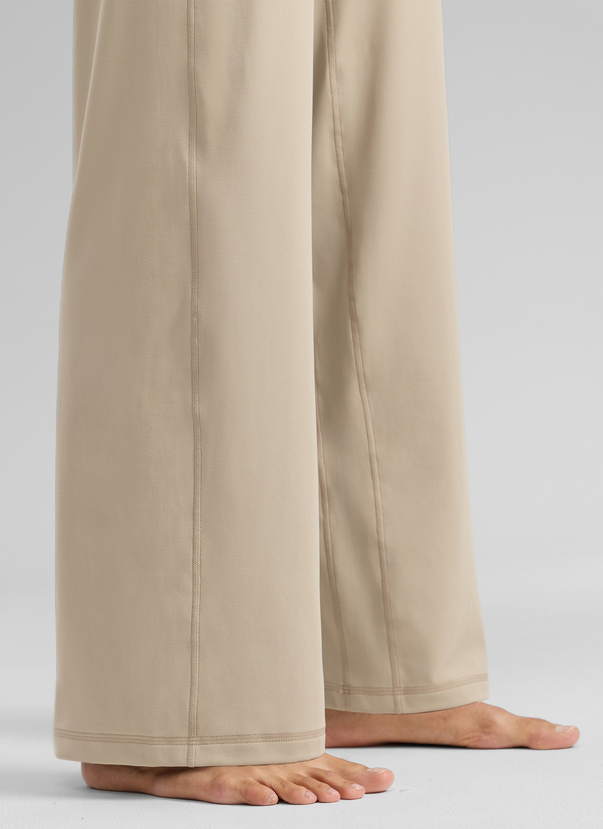 CRZ YOGA Damen Butterlift Weites Bein Hose mit Taschen - 84cm Eiche @model_info:Dany