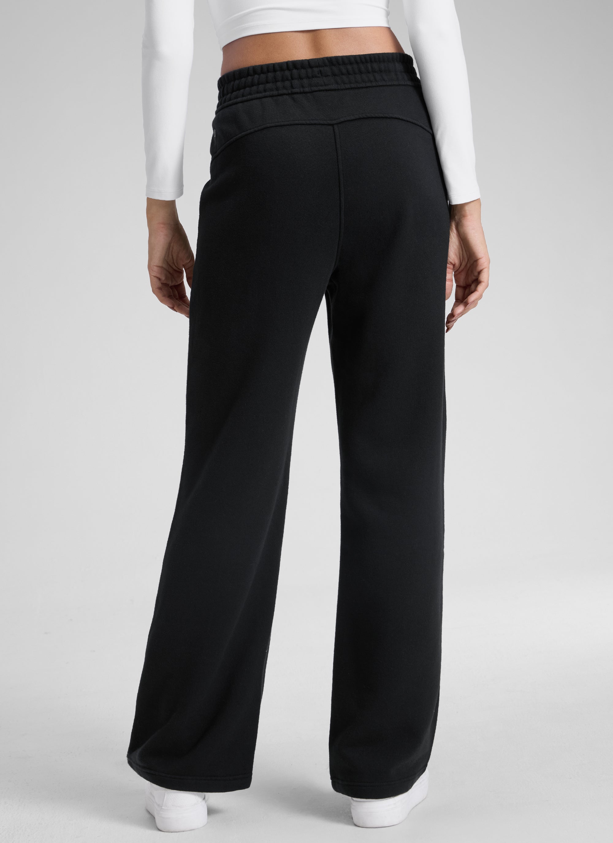 CRZ YOGA Damen Gefütterte Baumwolle Hose mit Taschen - 76 cm Schwarz @model_info:Jenna