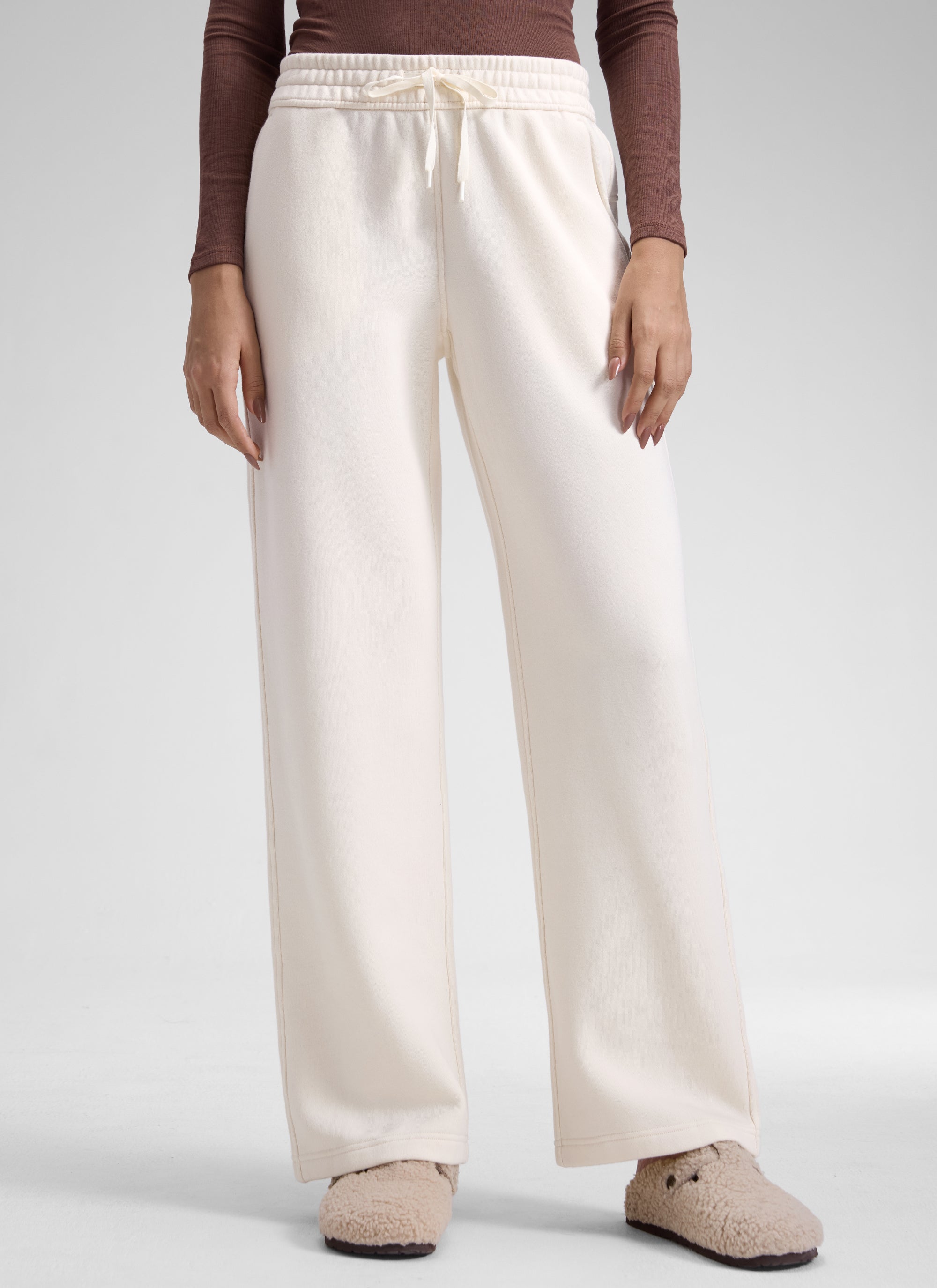 CRZ YOGA Damen Gefütterte Baumwolle Hose mit Taschen - 76 cm Milchig Weiß @model_info:Jenna