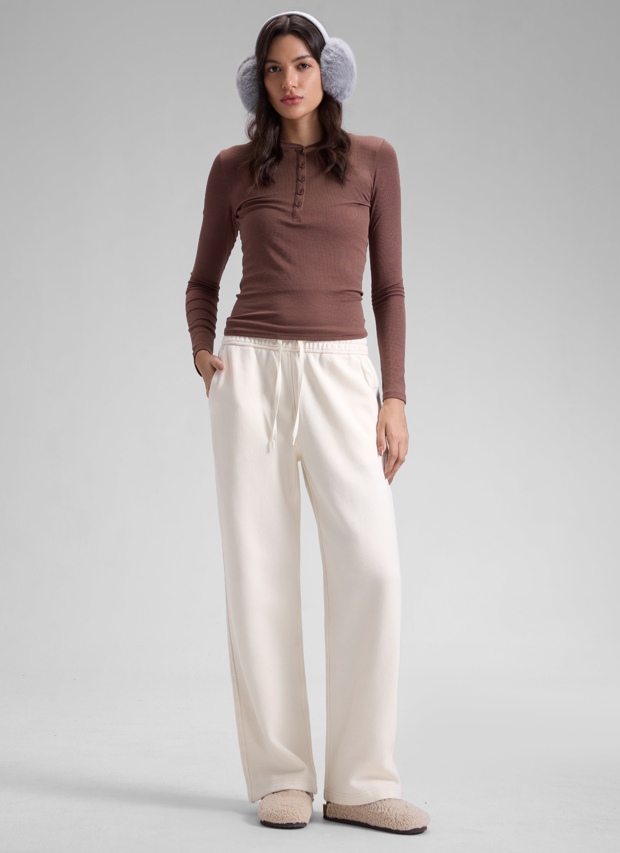 CRZ YOGA Damen Gefütterte Baumwolle Hose mit Taschen - 76 cm Milchig Weiß @model_info:Jenna