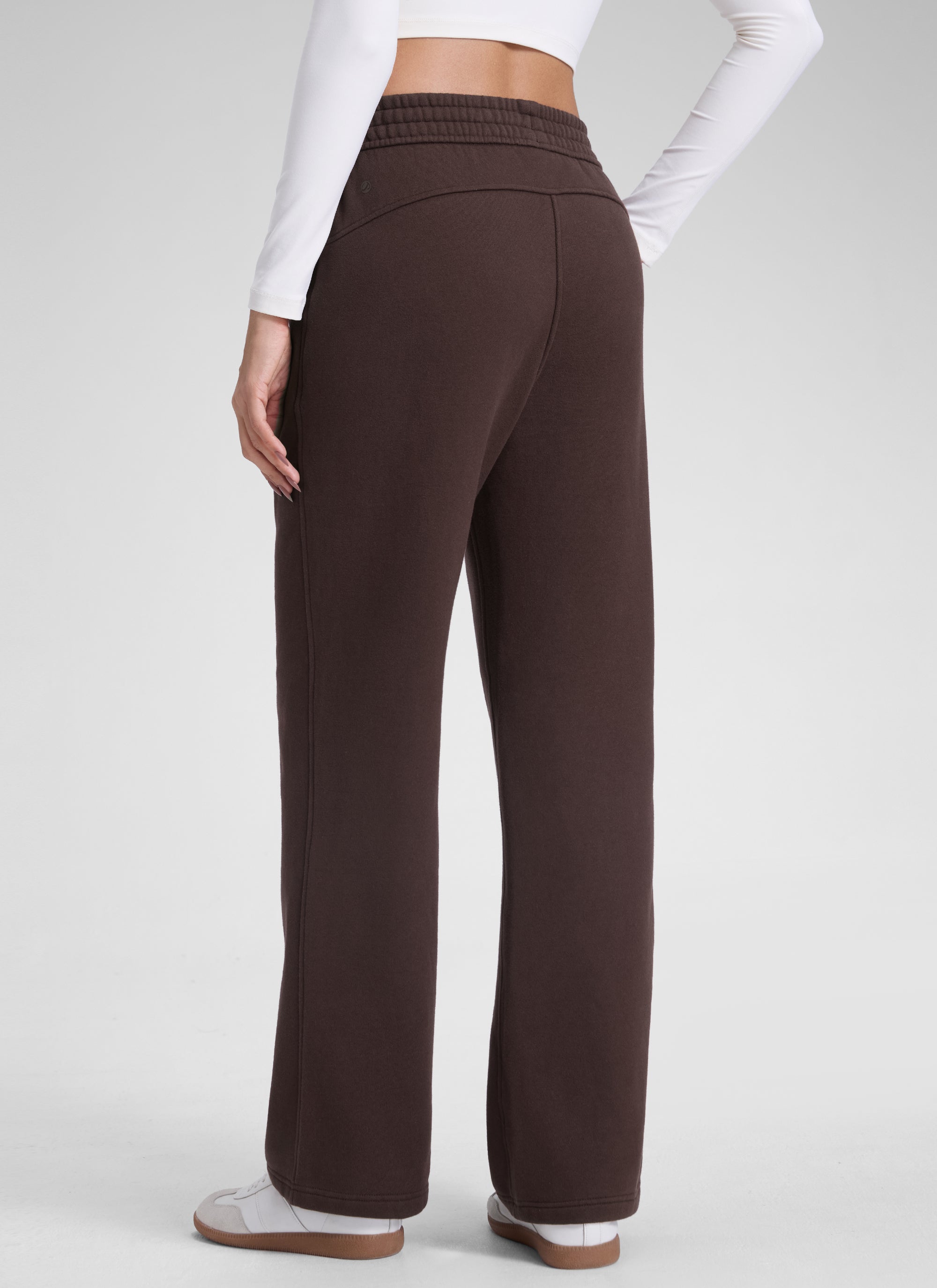 CRZ YOGA Damen Gefütterte Baumwolle Hose mit Taschen - 76 cm Heißes Fudge-Brown @model_info:Jenna