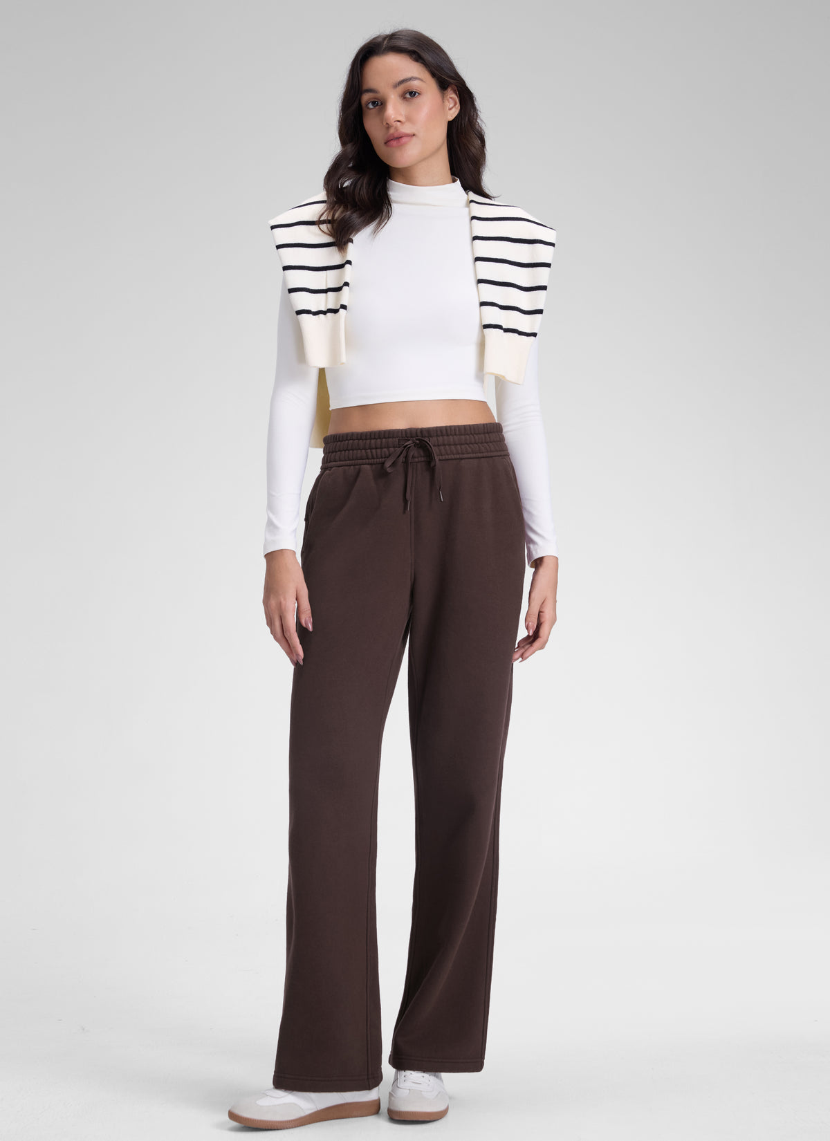 CRZ YOGA Damen Gefütterte Baumwolle Hose mit Taschen - 76 cm Heißes Fudge-Brown @model_info:Jenna