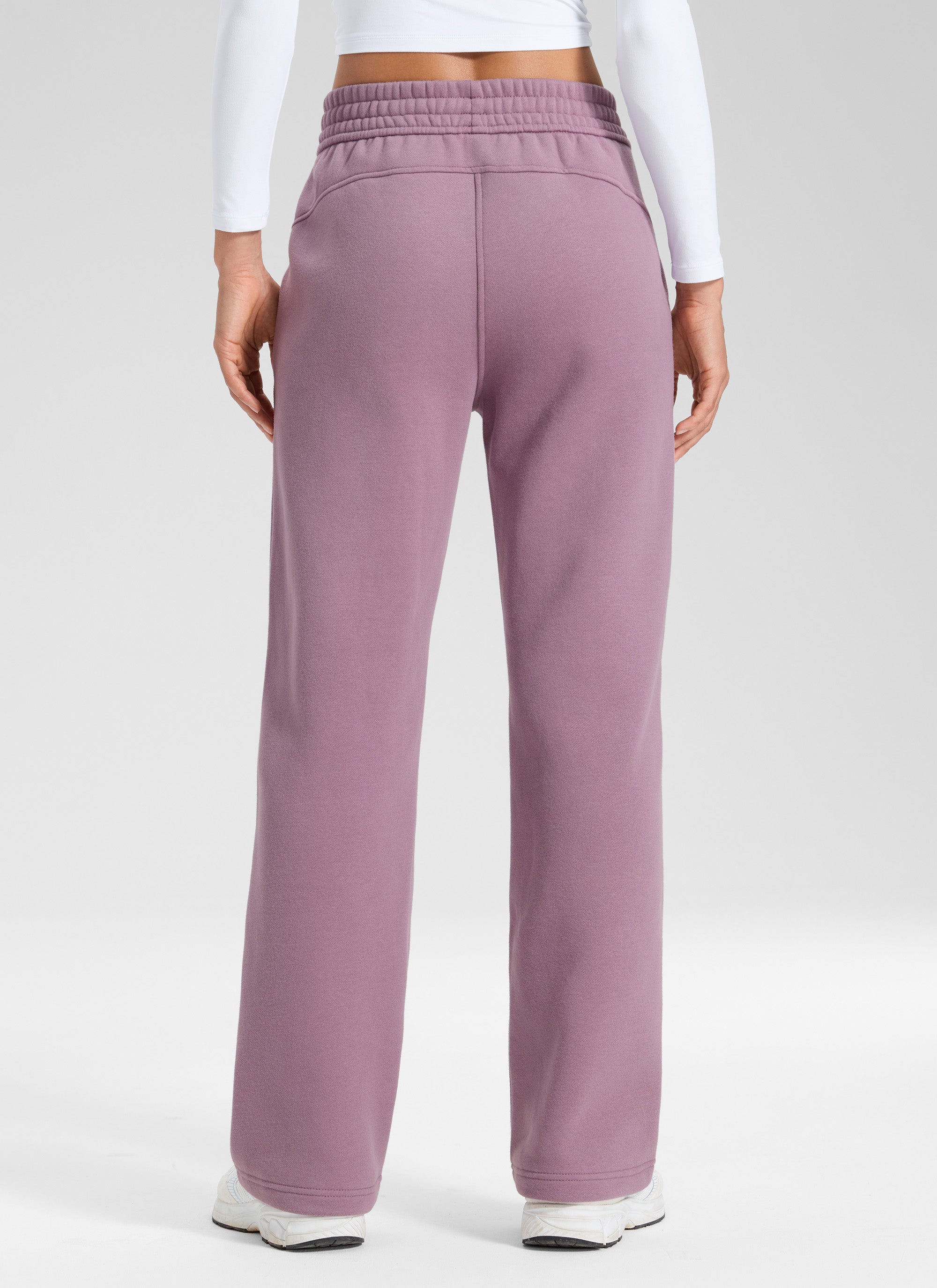 CRZ YOGA Damen Gefütterte Baumwolle Hose mit Taschen - 76 cm Lavendel Hell @model_info:Larissa