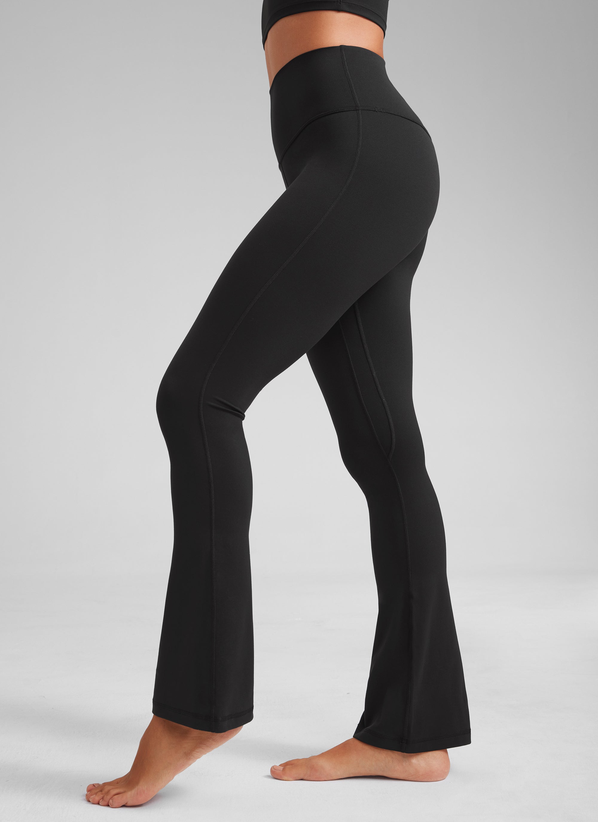 CRZ YOGA Damen Butterluxe Hohe Taille Mini Flared Leggings - 76 cm Schwarz