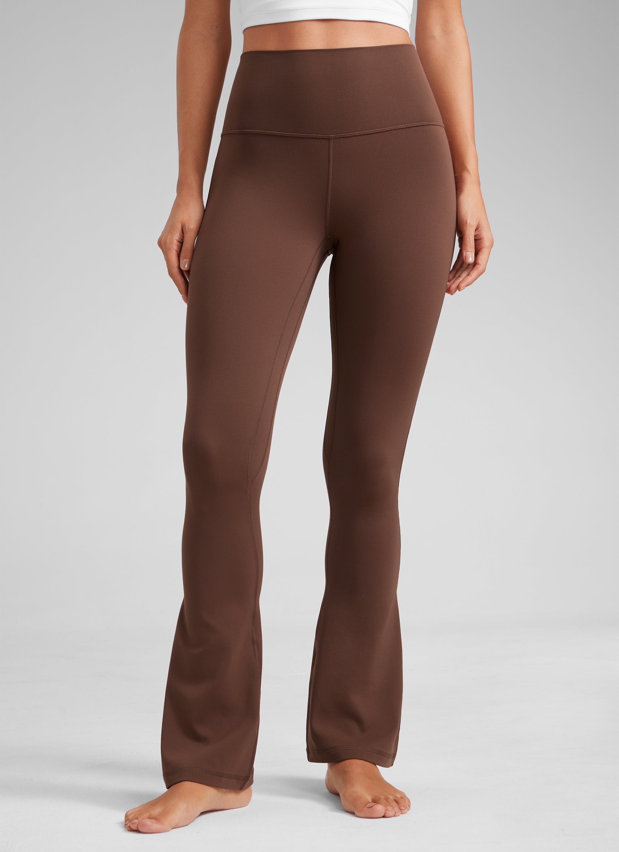 CRZ YOGA Damen Butterluxe Hohe Taille Mini Flared Leggings - 76 cm Kaffeebraun