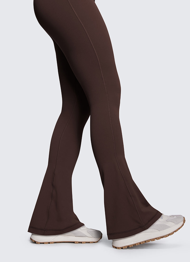 CRZ YOGA Damen Butterluxe Hohe Taille Mini Flared Leggings - 80 cm Heißes Fudge-Brown