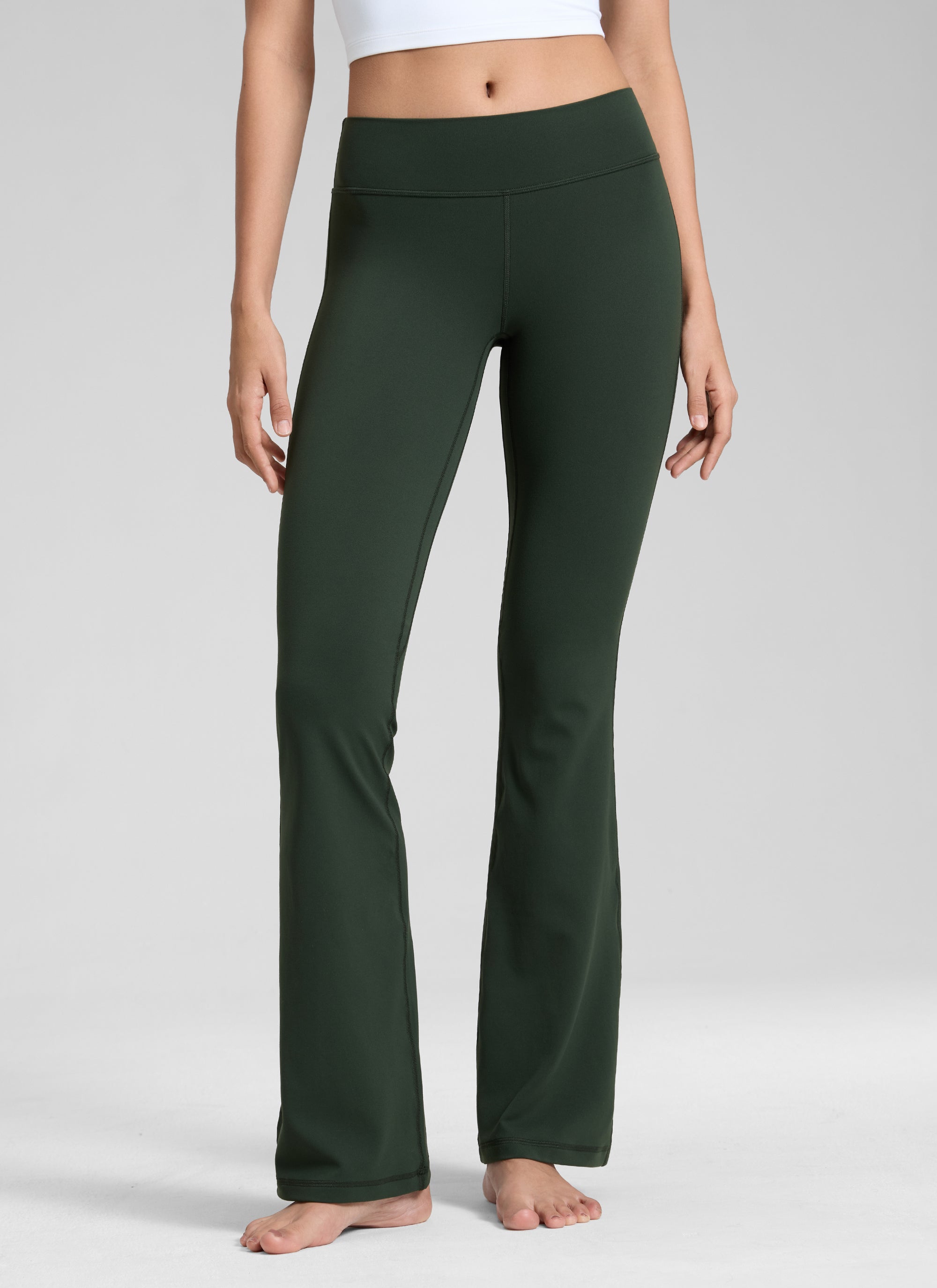 CRZ YOGA Damen Butterluxe Low Rise Flare Sporthose Leggings- 81cm Legende Grün