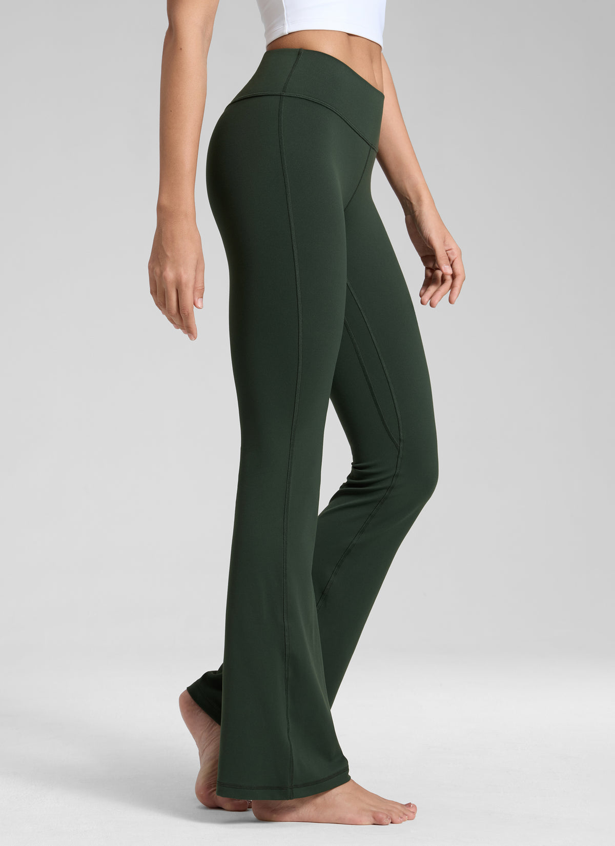 CRZ YOGA Damen Butterluxe Low Rise Flare Sporthose Leggings- 81cm Legende Grün