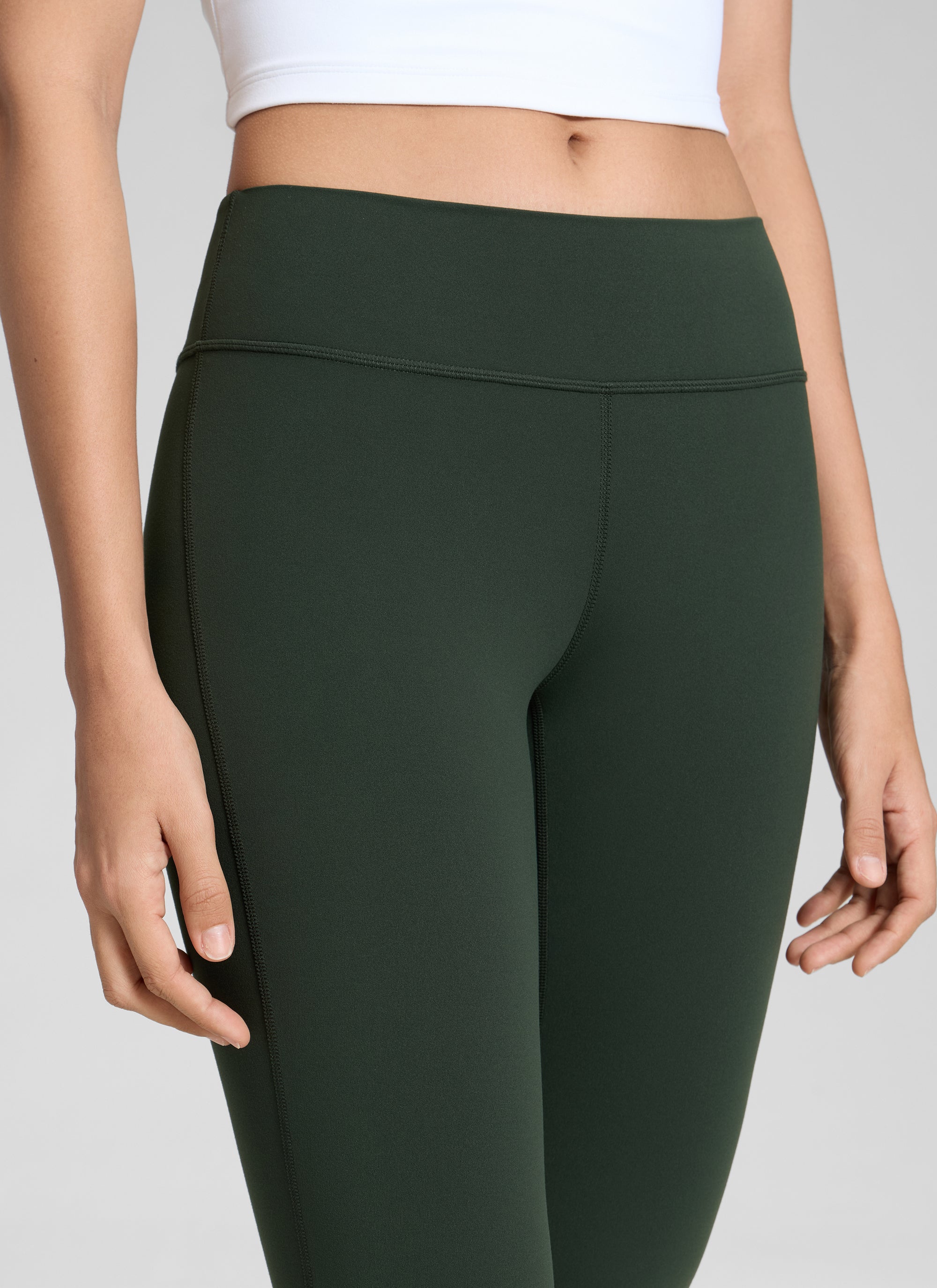 CRZ YOGA Damen Butterluxe Low Rise Flare Sporthose Leggings- 81cm Legende Grün