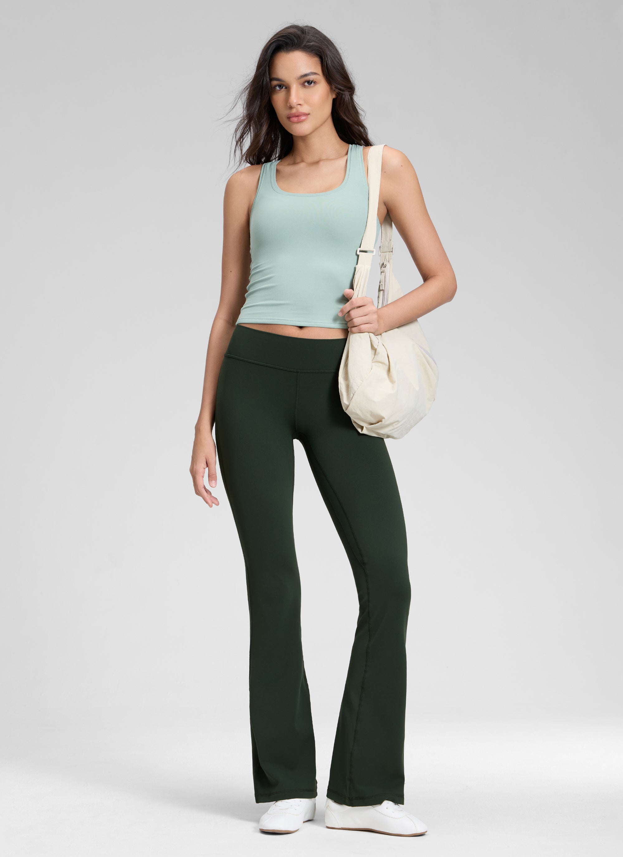 CRZ YOGA Damen Butterluxe Low Rise Flare Sporthose Leggings- 81cm Legende Grün
