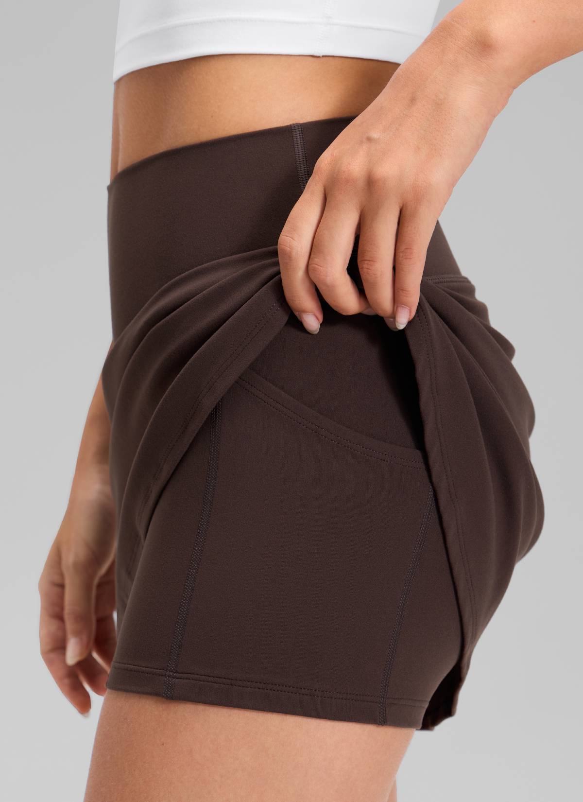 CRZ YOGA Damen Butterluxe Hohe Taille A-Line Tennis Röcke mit Taschen Heißes Fudge-Brown