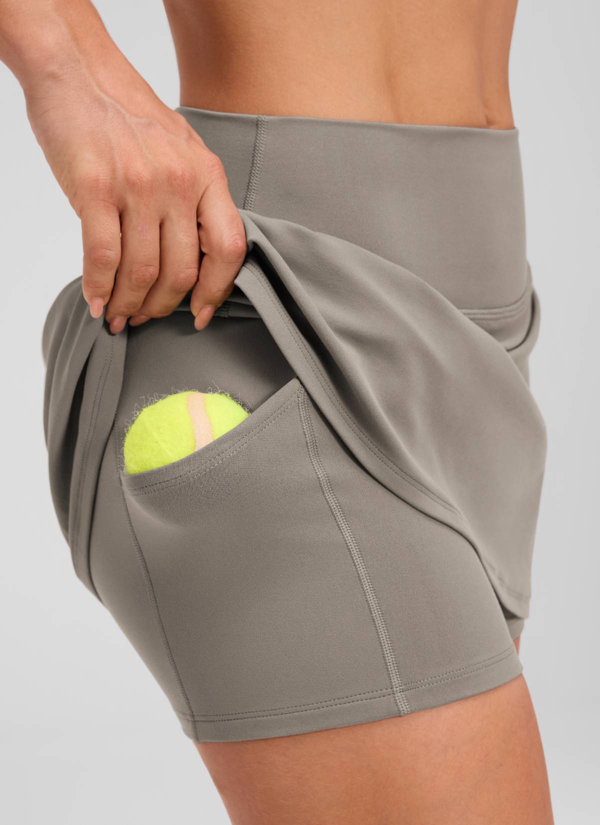 CRZ YOGA Damen Butterluxe Hohe Taille A-Line Tennis Röcke mit Taschen Warmes Aschgrau