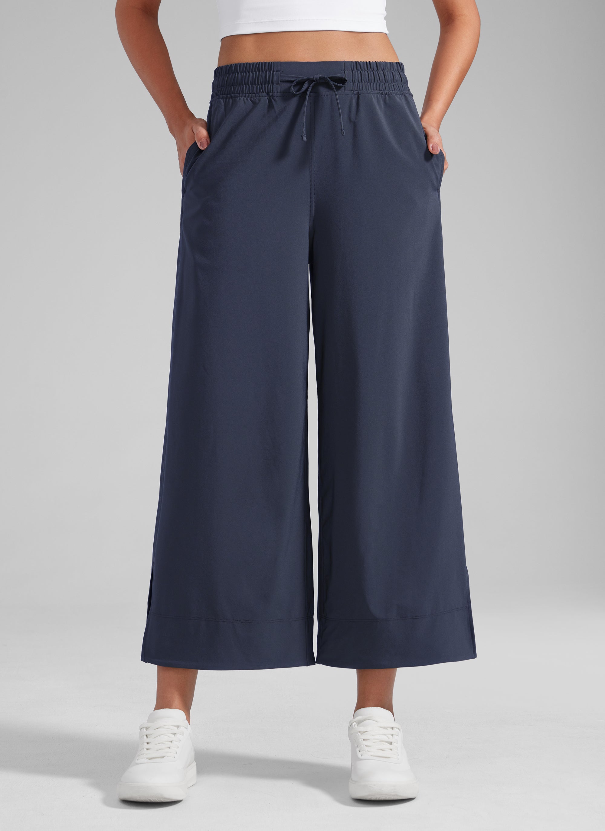 CRZ YOGA Damen Leicht Weites Bein mit Taschen - 64cm Marine